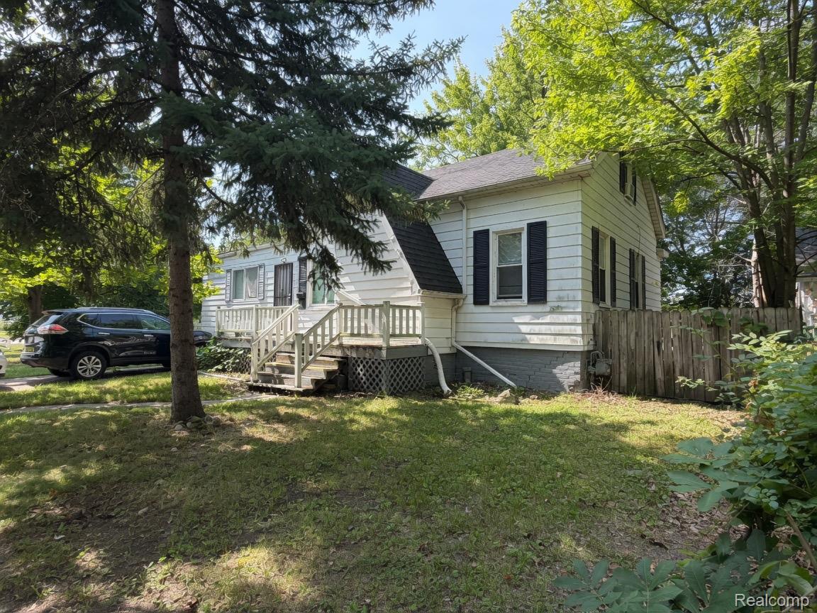 5629, Gateshead, Grosse Pointe, Michigan, 48236