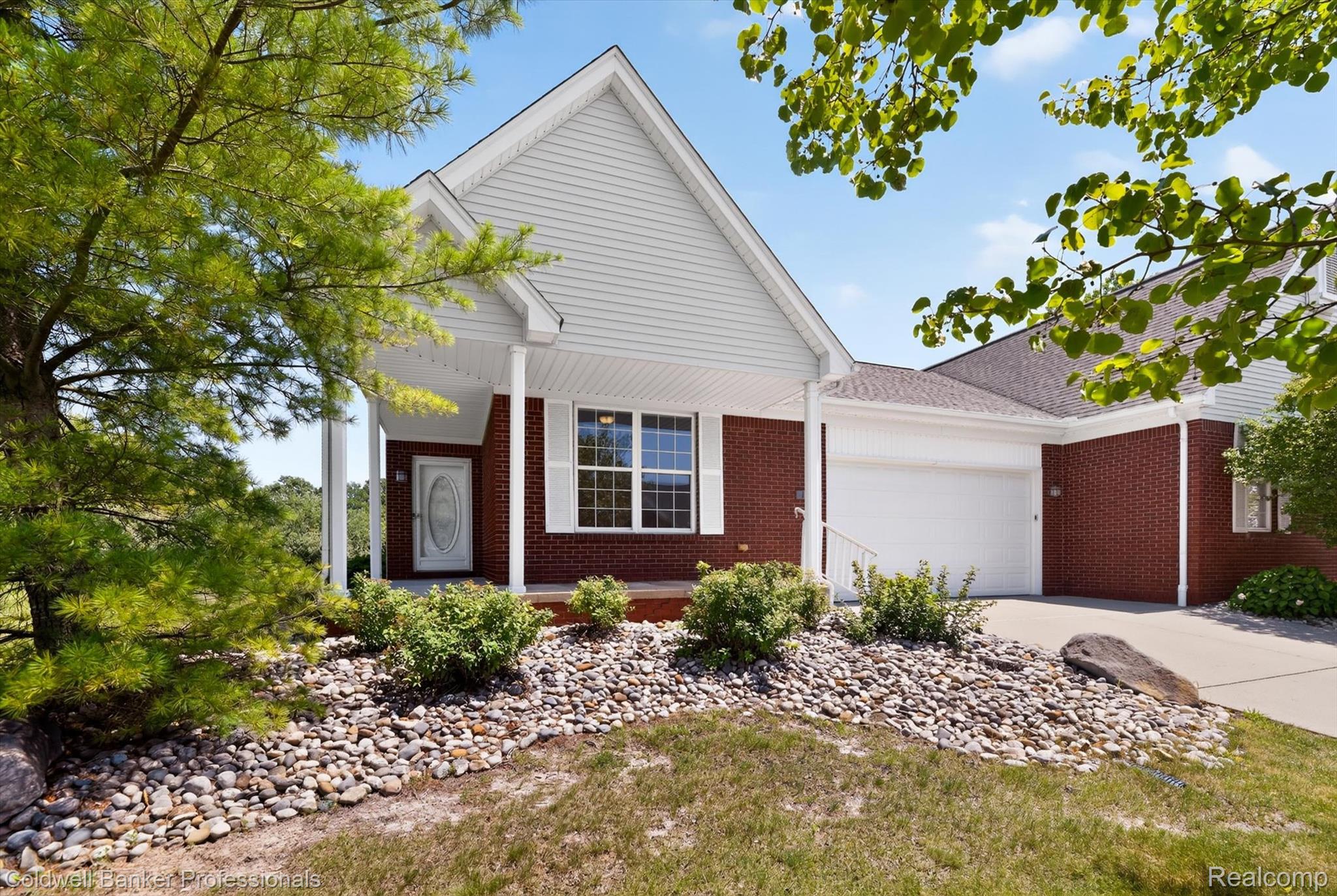 1398, Luxington, Lapeer, Michigan, 48446