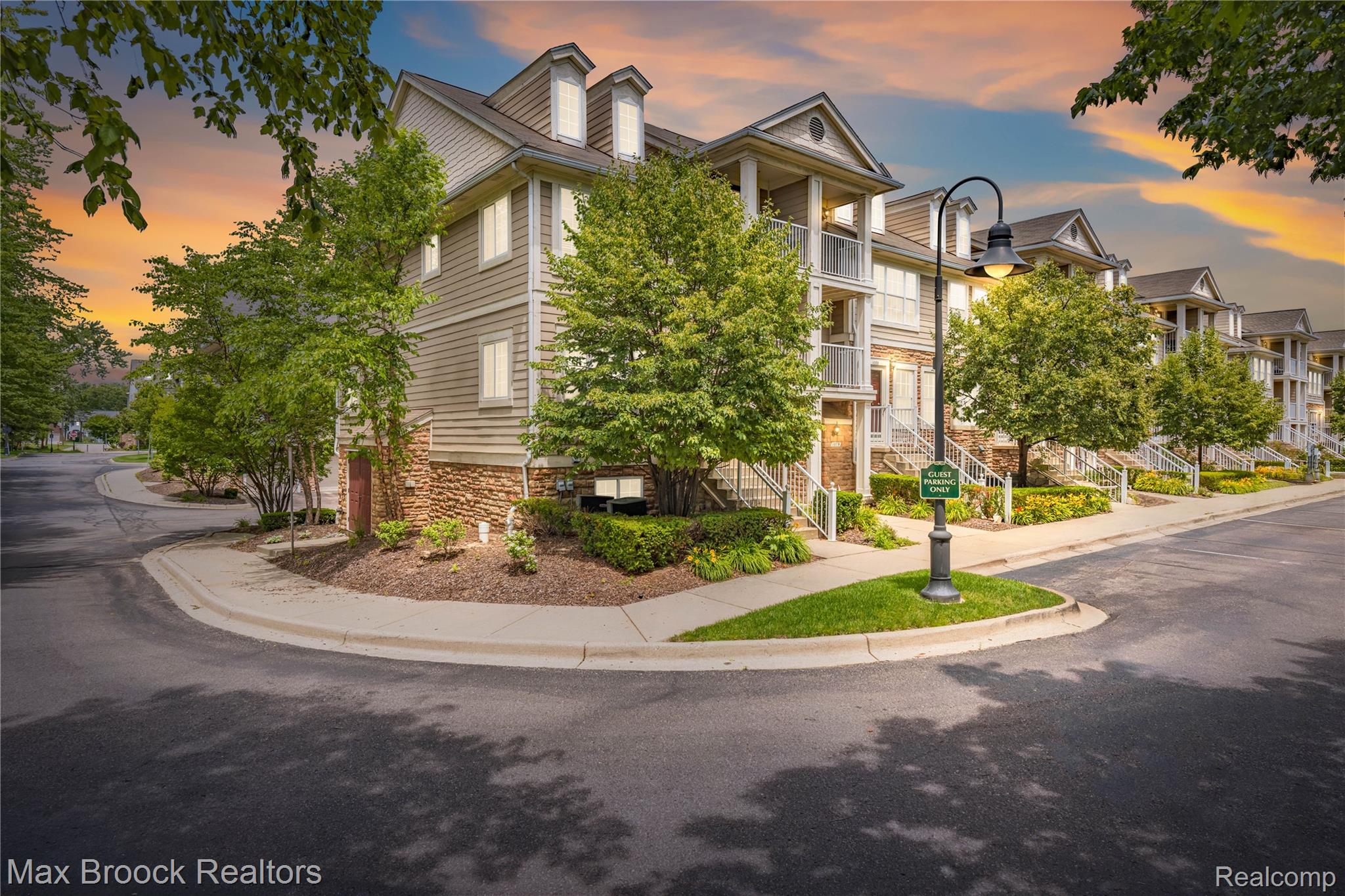 1071, Beaver, Troy, Michigan, 48083
