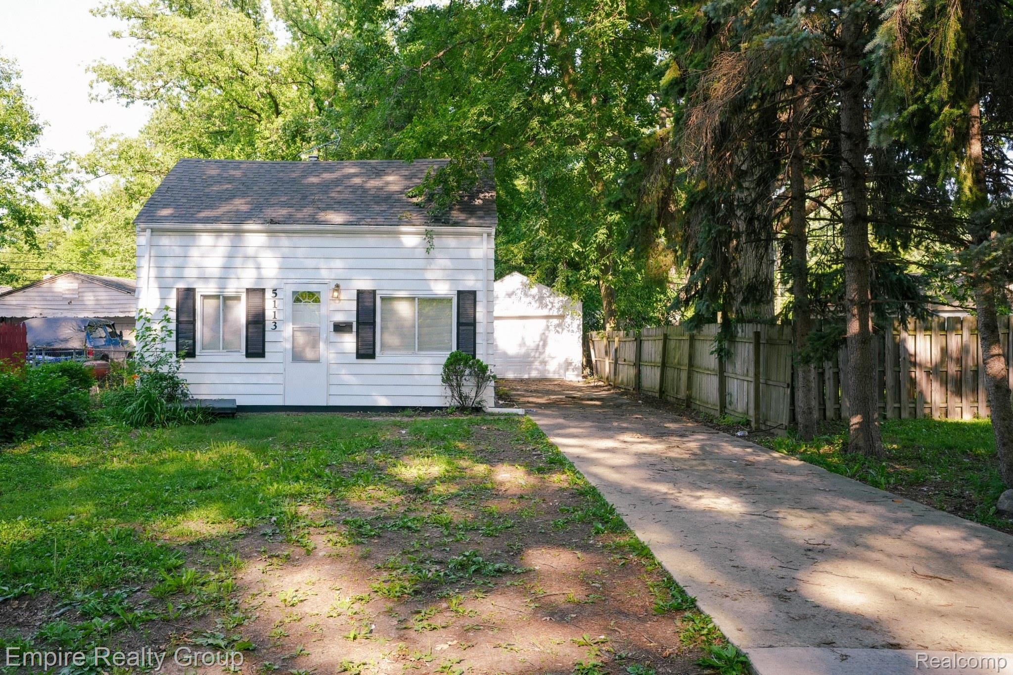 5113, Detroit, Dearborn Heights, Michigan, 48125