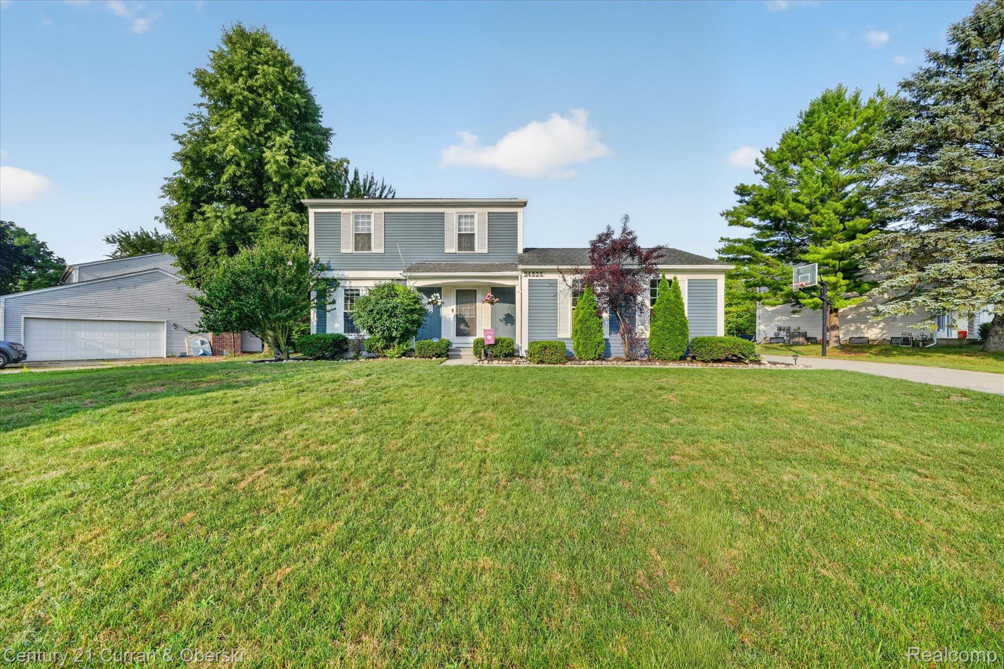 24525, Jamestowne, Novi, Michigan, 48375