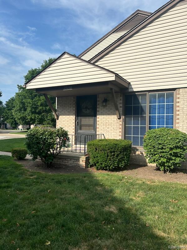 35138, Bay, Lake Twp, Michigan, 48045