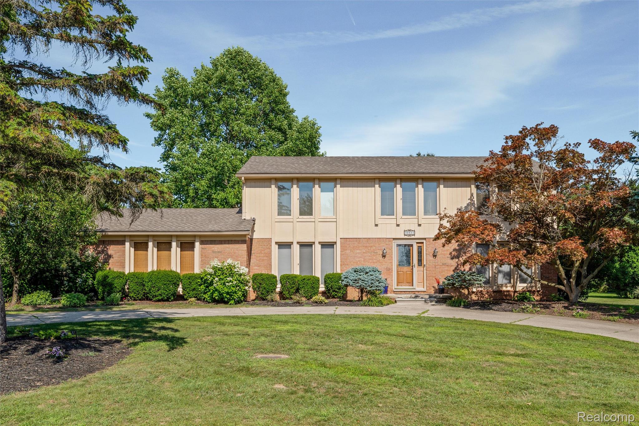 28824, Appleblossom, Farmington, Michigan, 48331