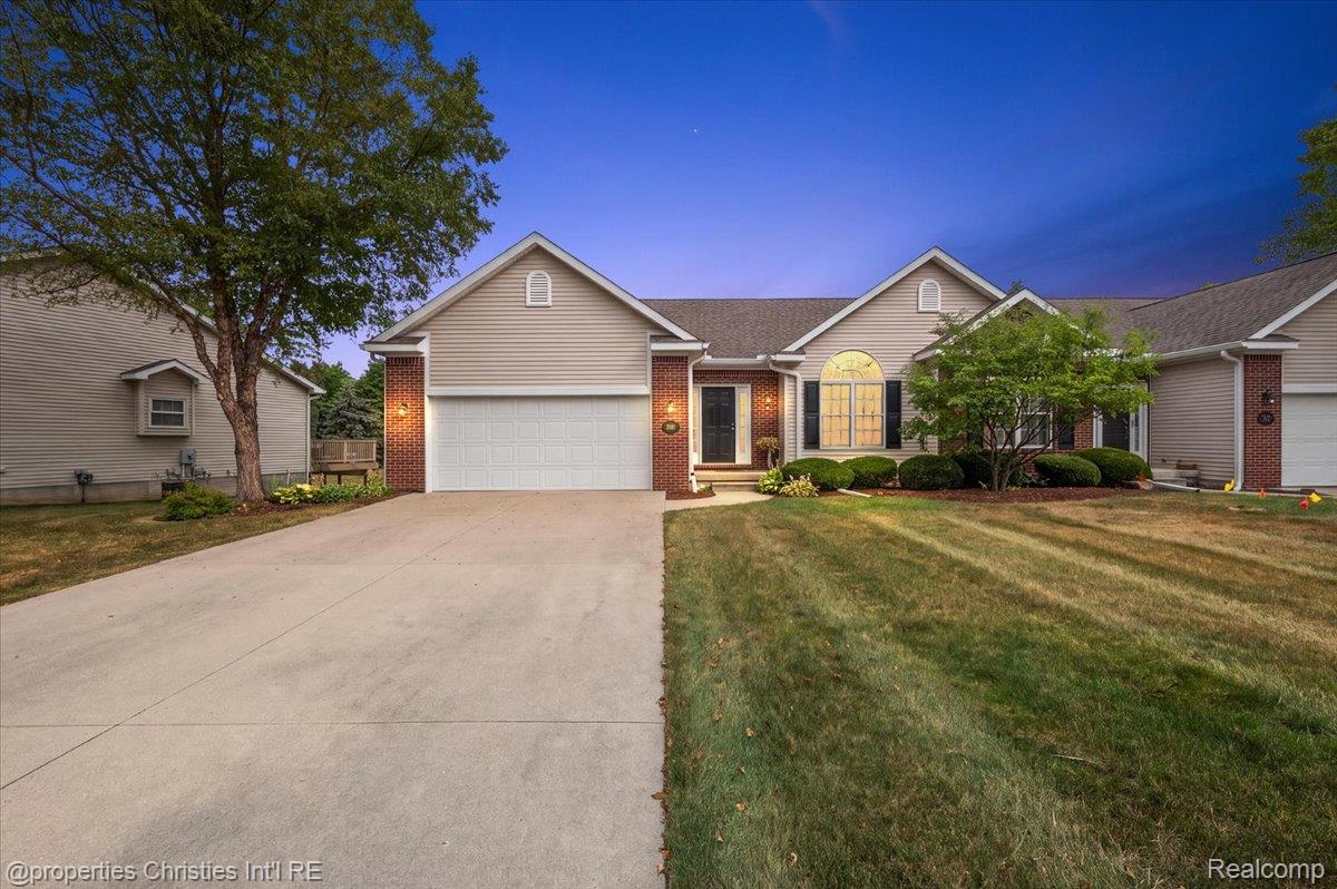 3181, Ivy, Grand Blanc, Michigan, 48439