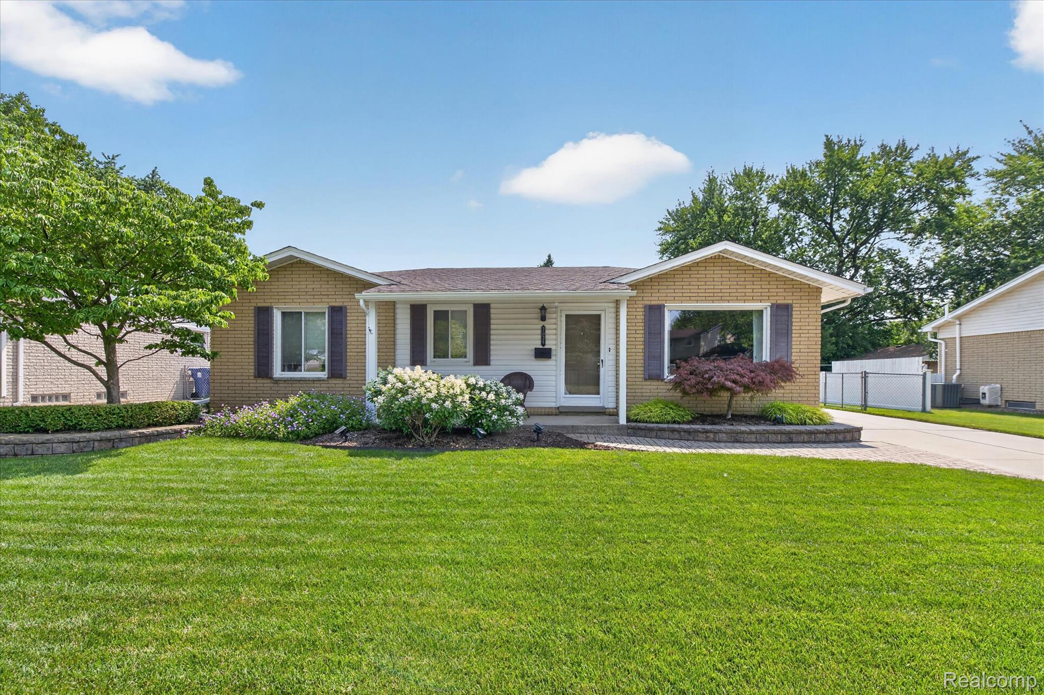 7026, London, Canton, Michigan, 48187