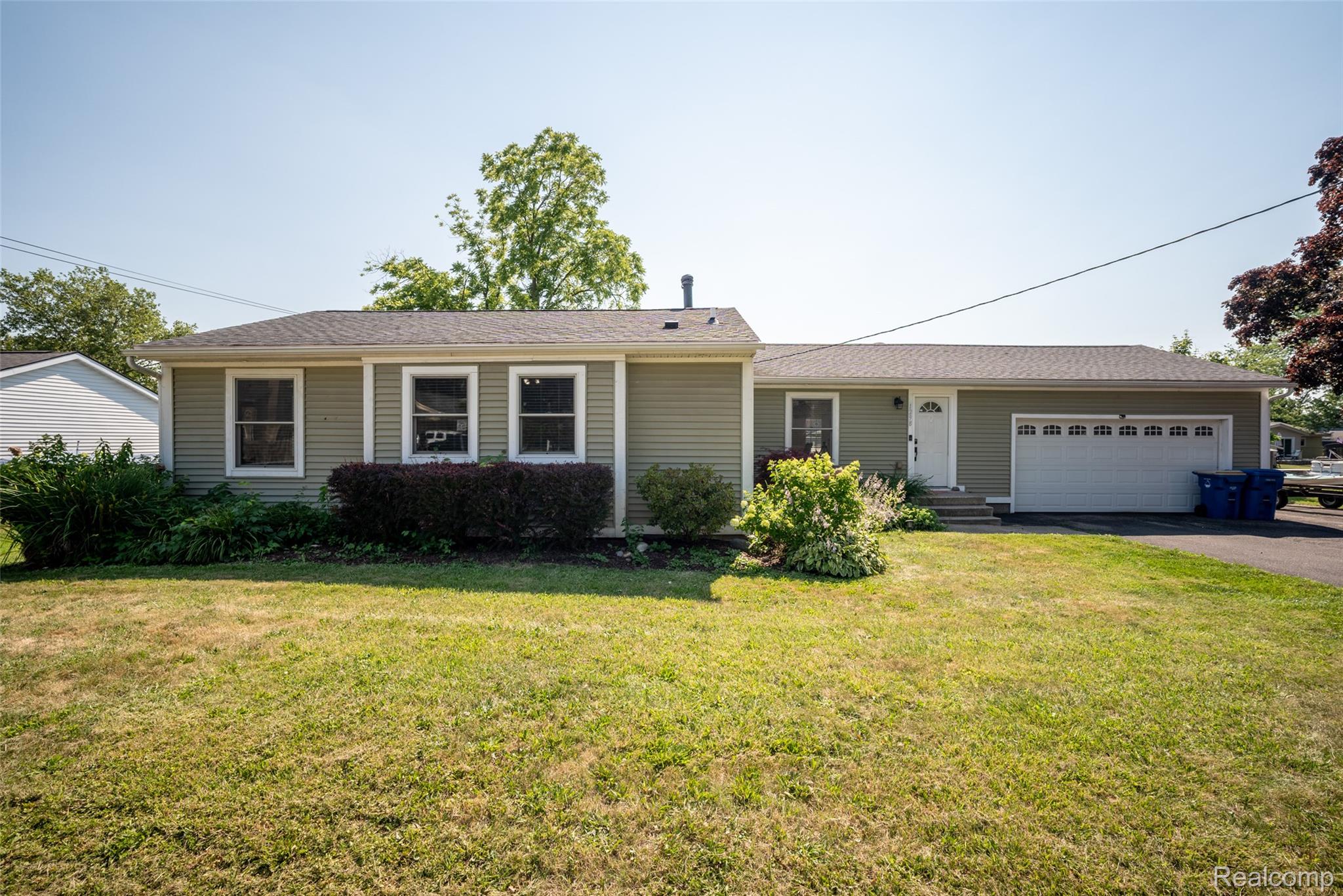1298, Cass Lake, Waterford, Michigan, 48328