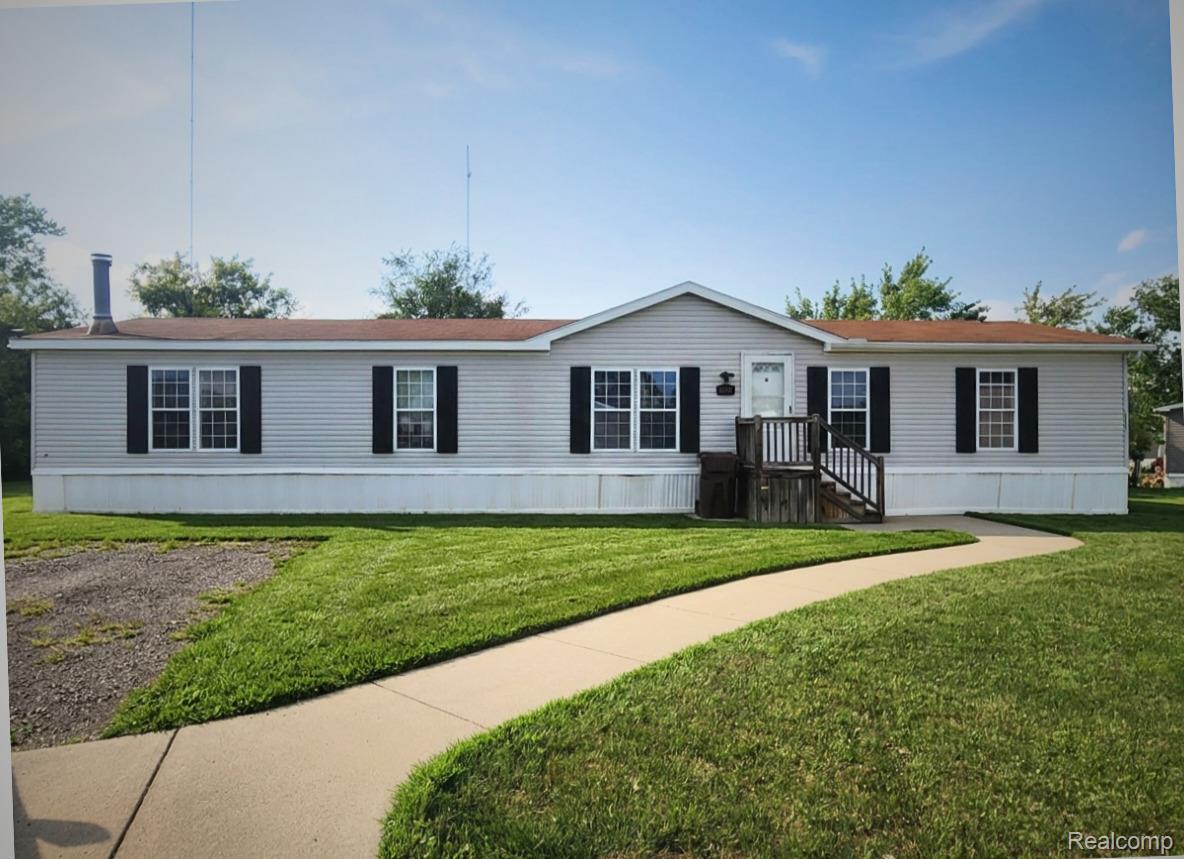28868, Cherrywood, Flat Rock, Michigan, 48134