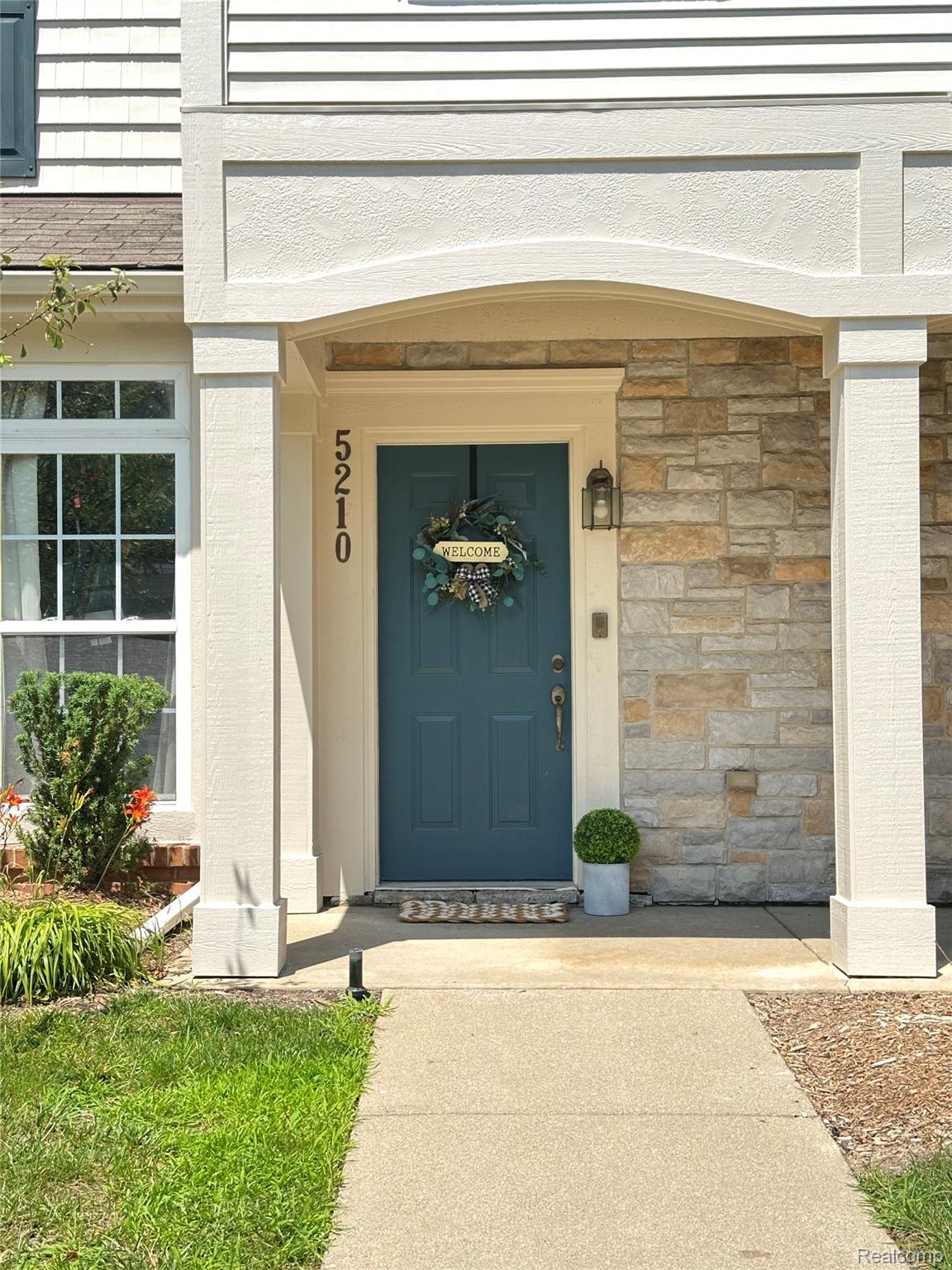 5210, Addington, Commerce Twp, Michigan, 48390