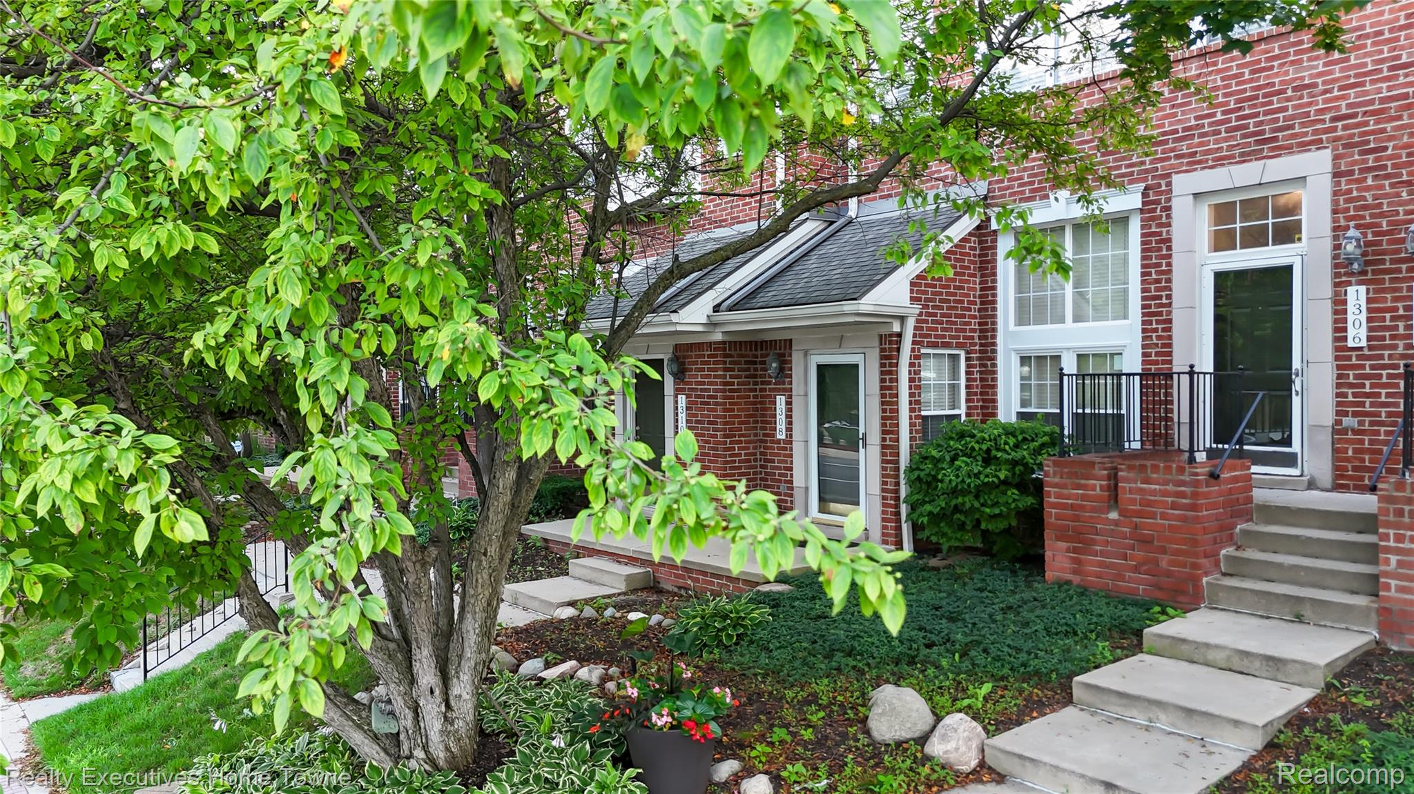 1306, Main, Royal Oak, Michigan, 48067