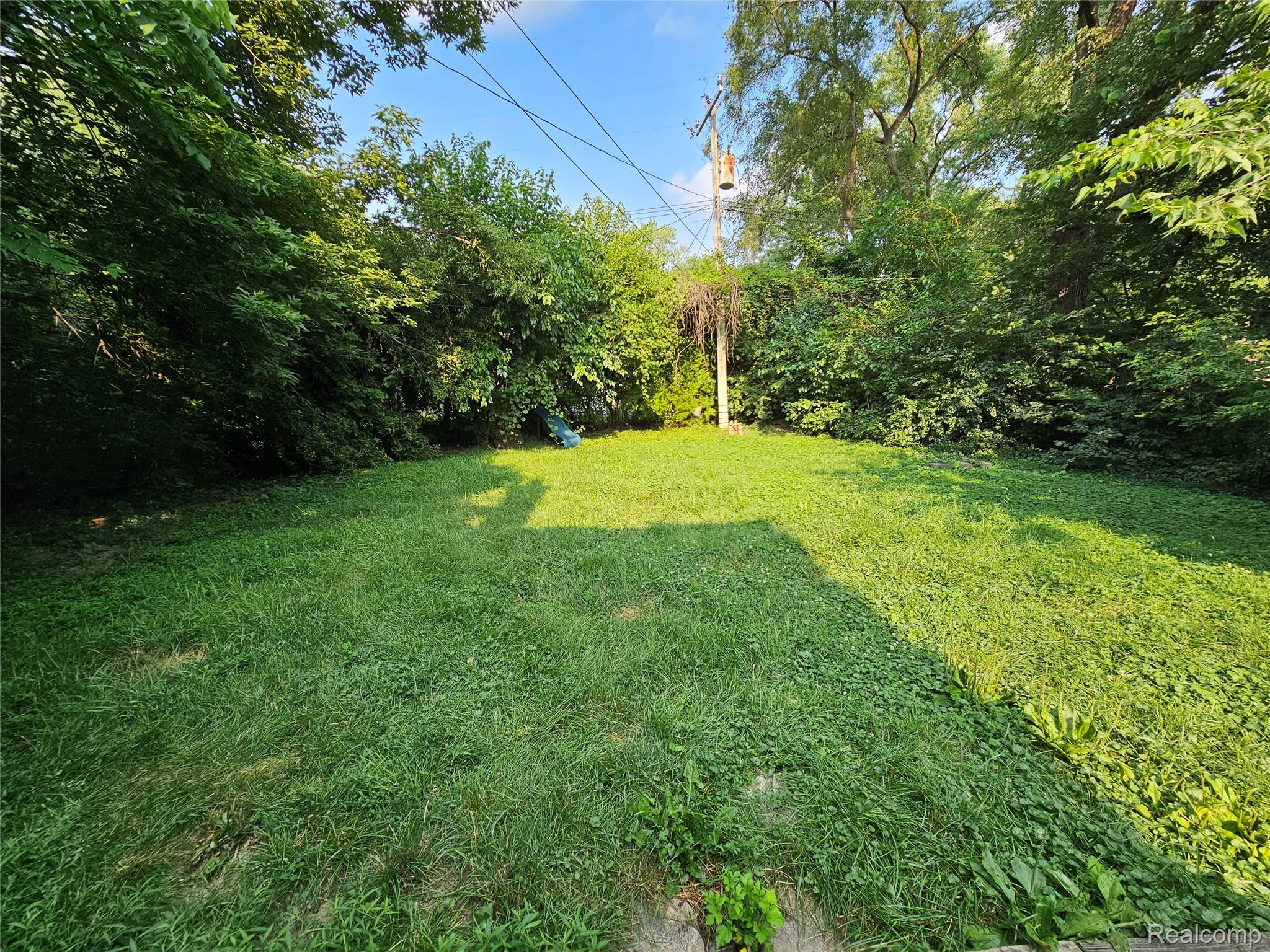 15524, Macarthur, Redford, Michigan, 48239