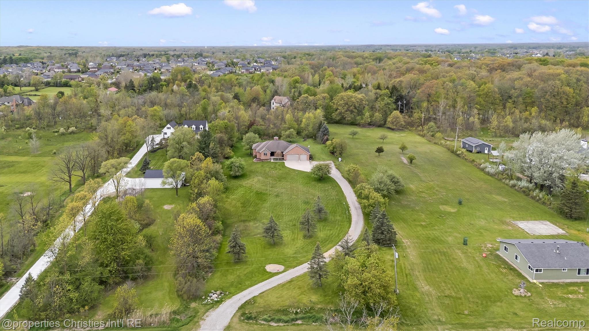 23071, Napier, Northville, Michigan, 48167