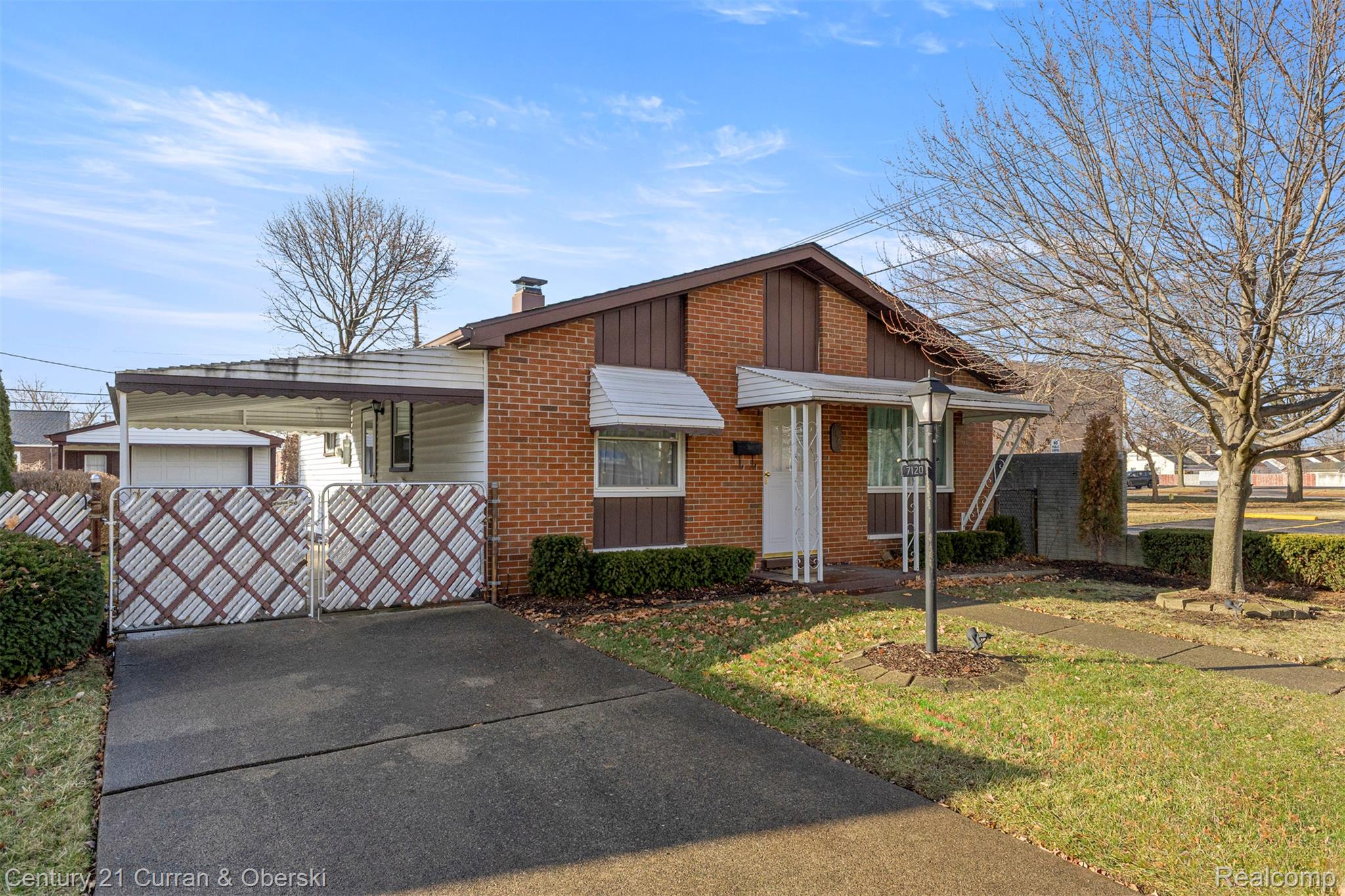 7120, Jackson, Taylor, Michigan, 48180