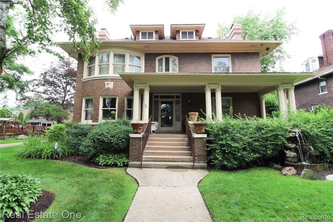 90, EDISON, Detroit, Michigan, 48202