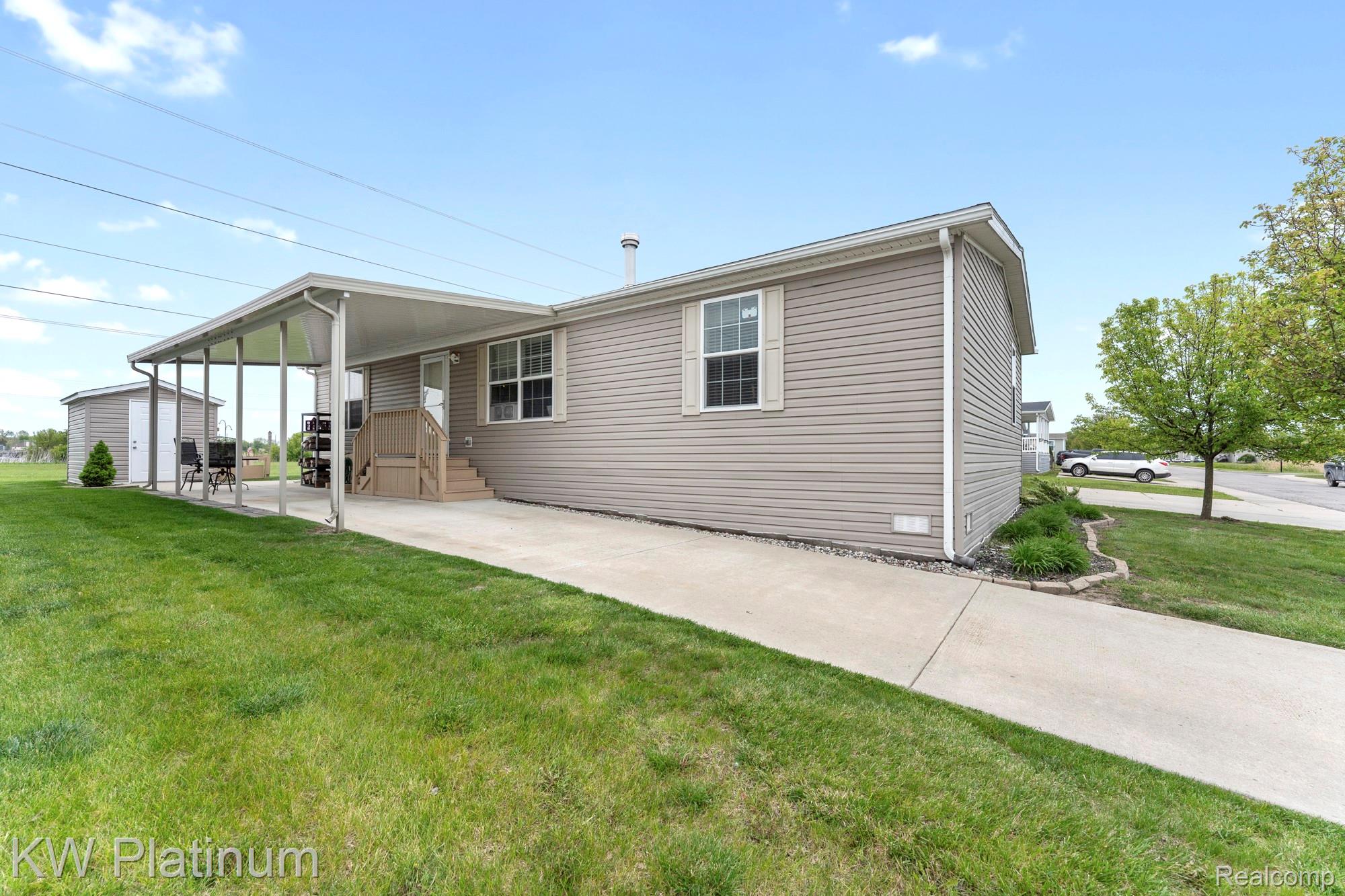 24494, Edwin, Brownstown, Michigan, 48134
