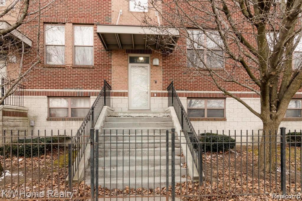 7637, Woodward, Detroit, Michigan, 48202