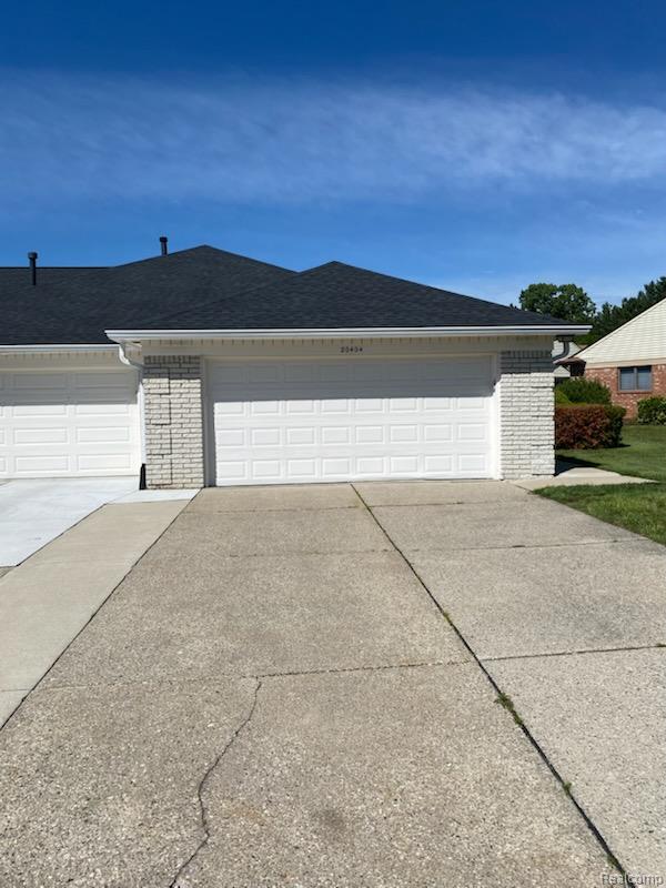 20404, Birch Meadow, Clinton Township, Michigan, 48036