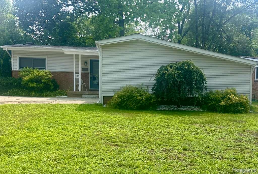 1085, Brooklawn, Troy, Michigan, 48084
