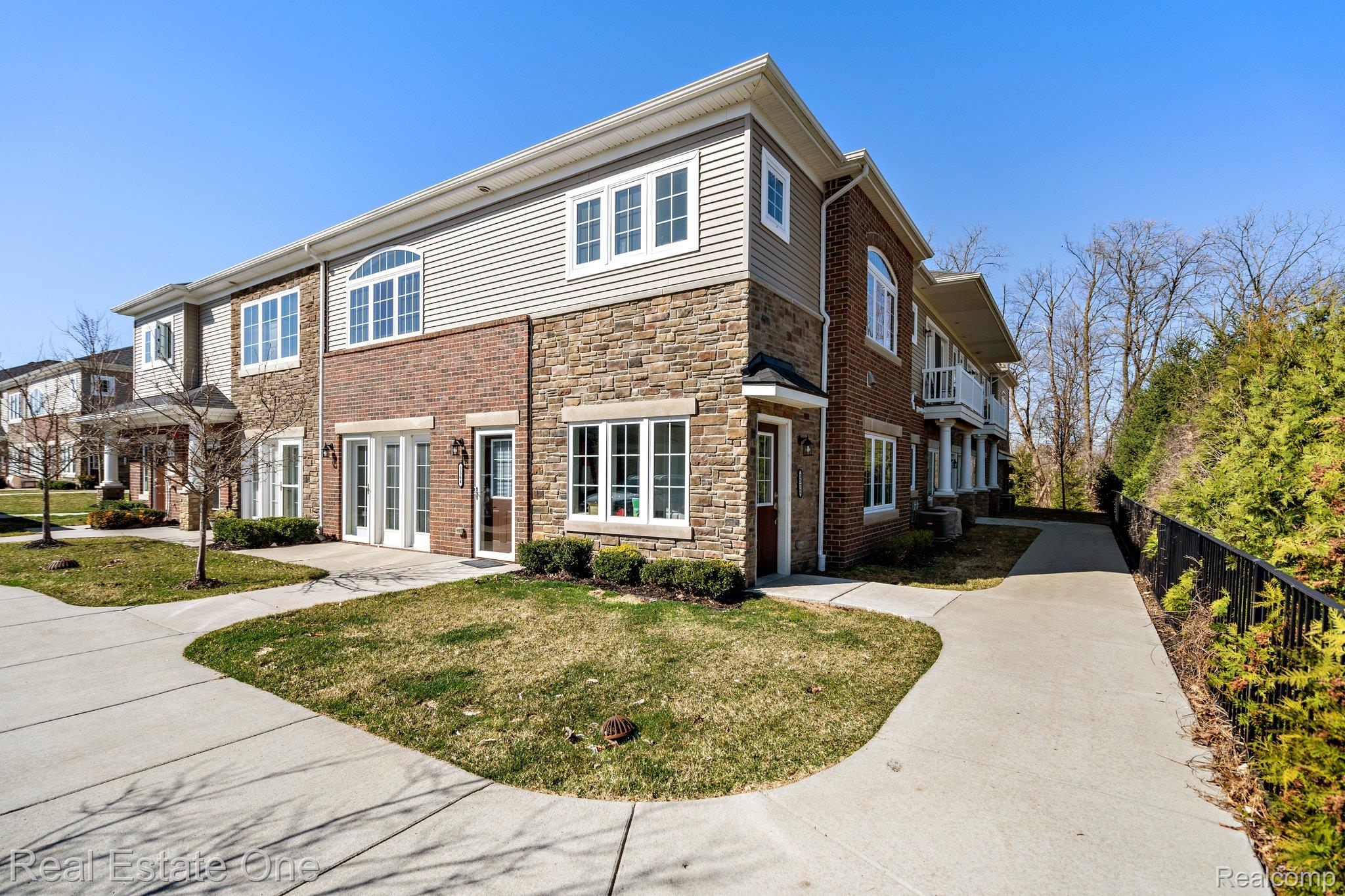 5570, ARBOR CHASE, Ann Arbor, Michigan, 48103