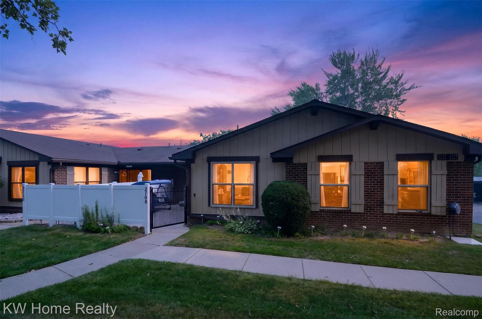 2708, Roundtree, Troy, Michigan, 48083