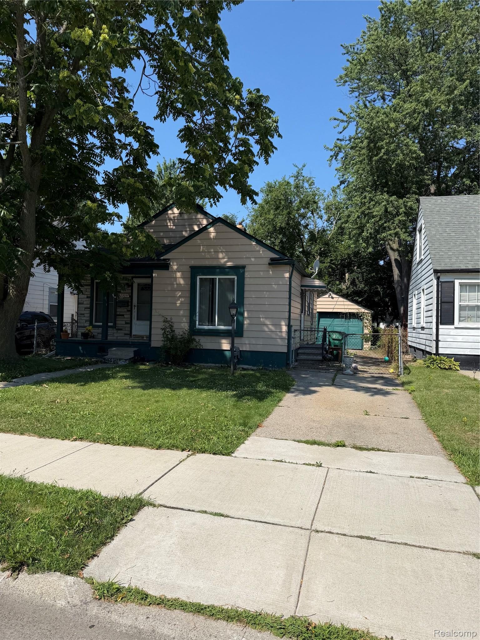 22055, Saxony, Eastpointe, Michigan, 48021