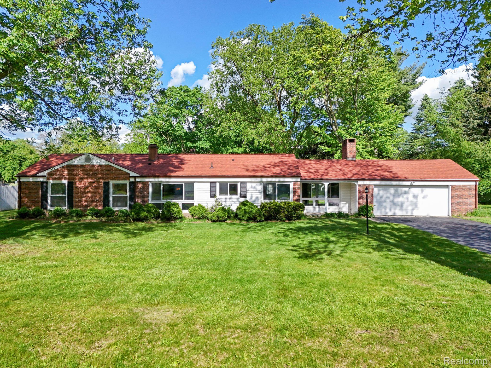 6843, Dartmoor, West Bloomfield, Michigan, 48322