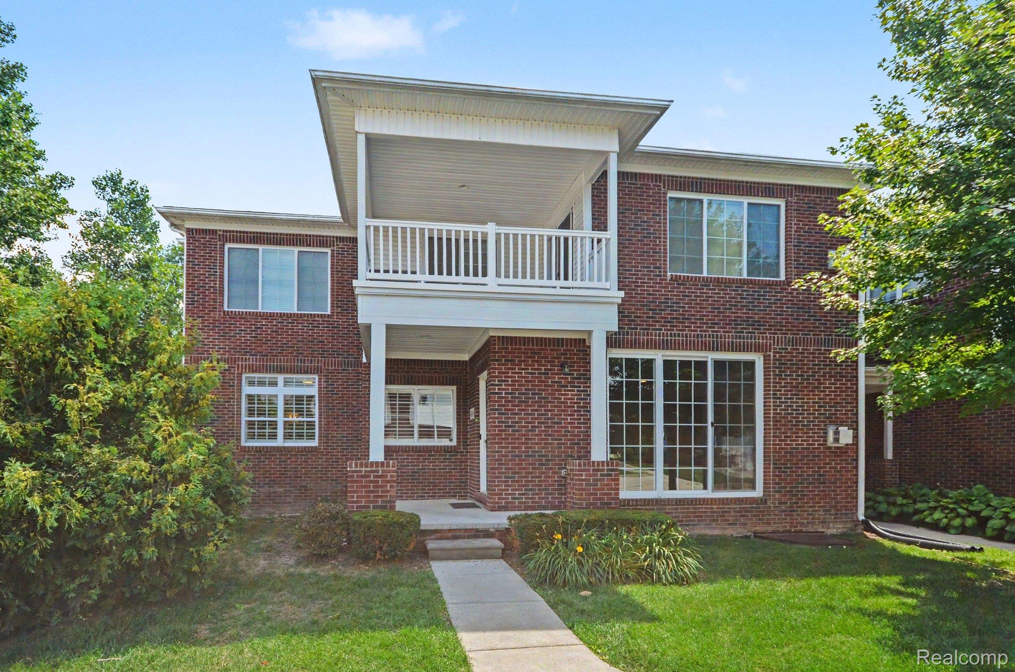 6996, Boulder Pointe, Washington, Michigan, 48094