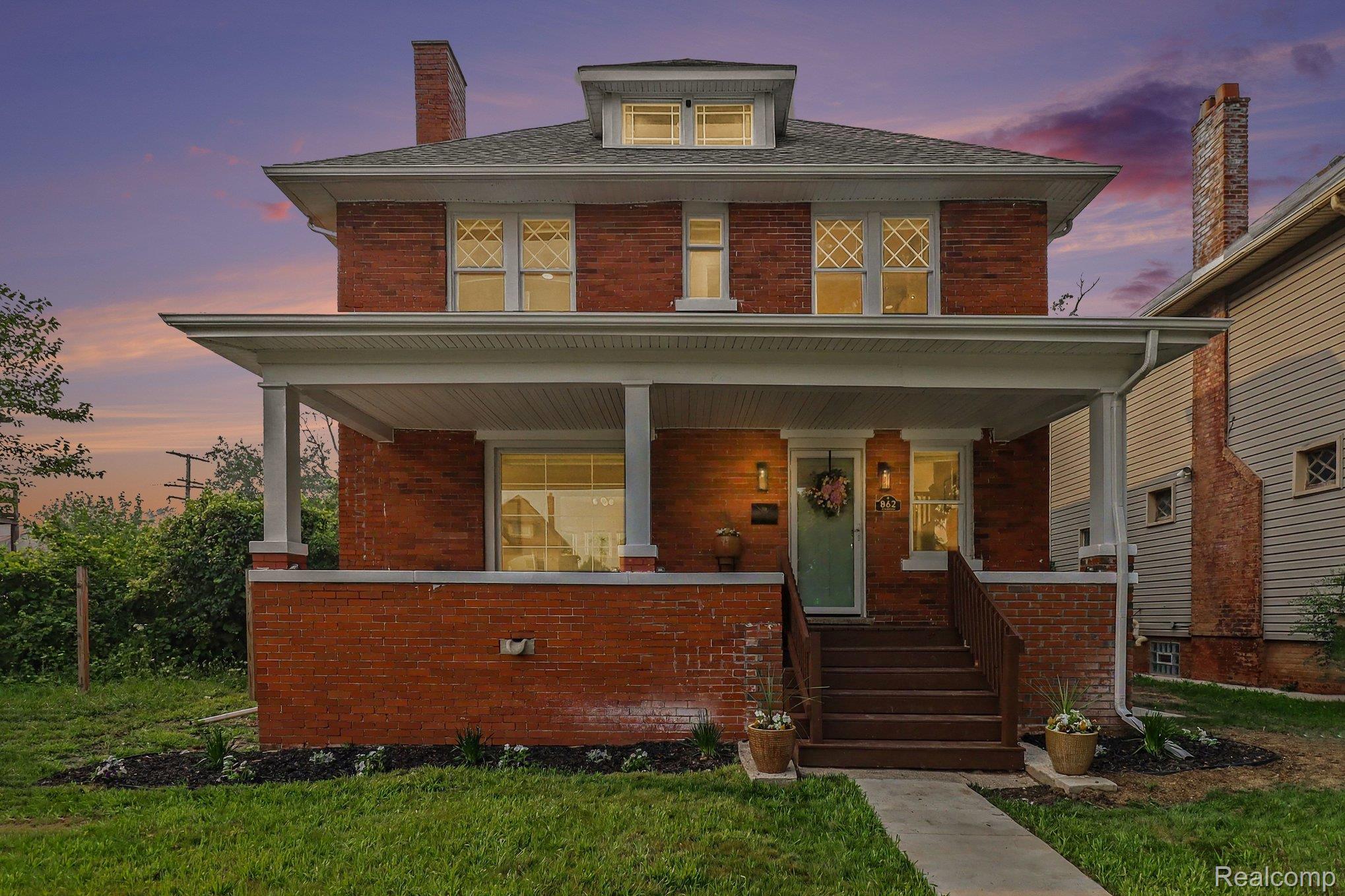 862, Atkinson, Detroit, Michigan, 48202