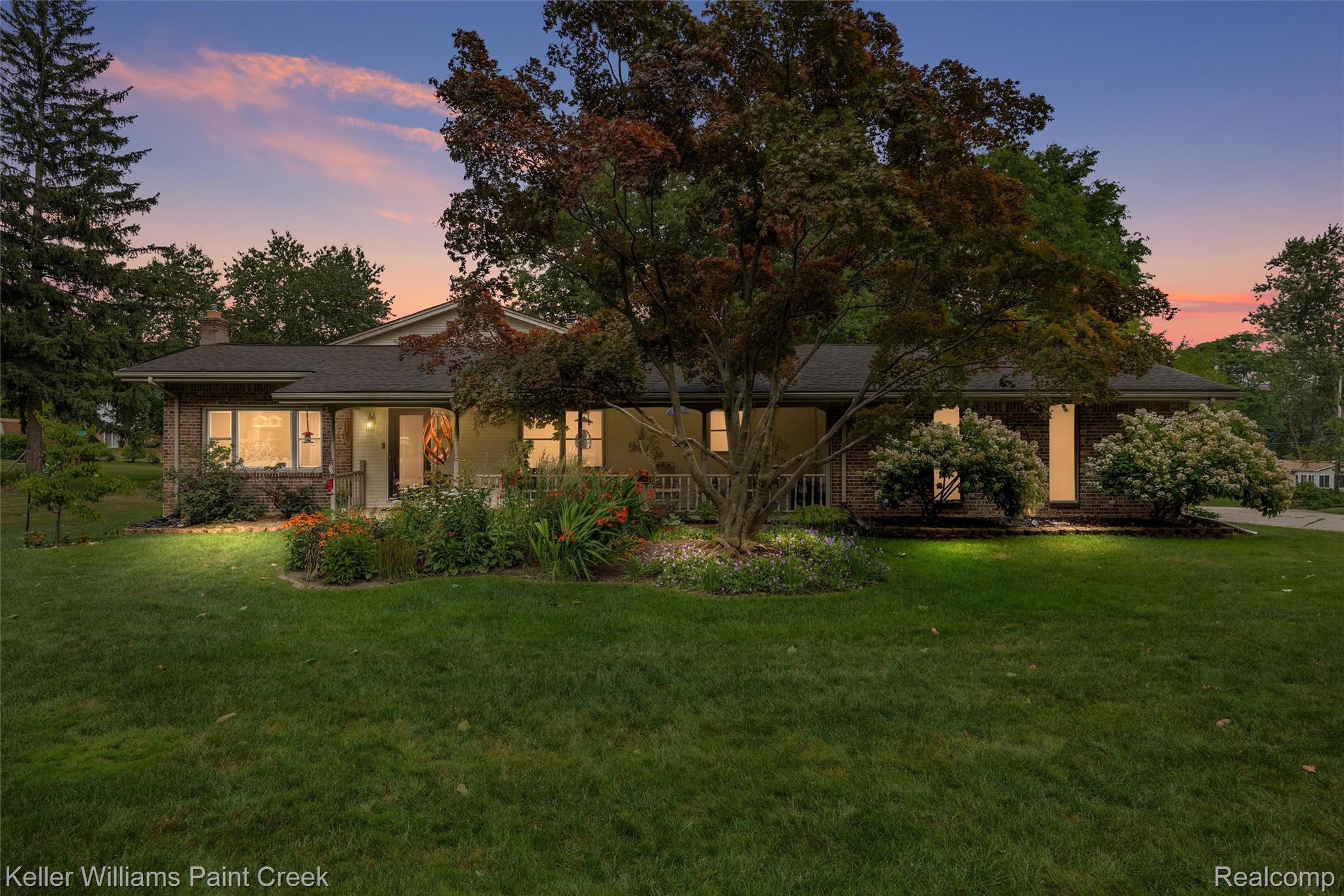 340, Donegal, Rochester Hills, Michigan, 48309