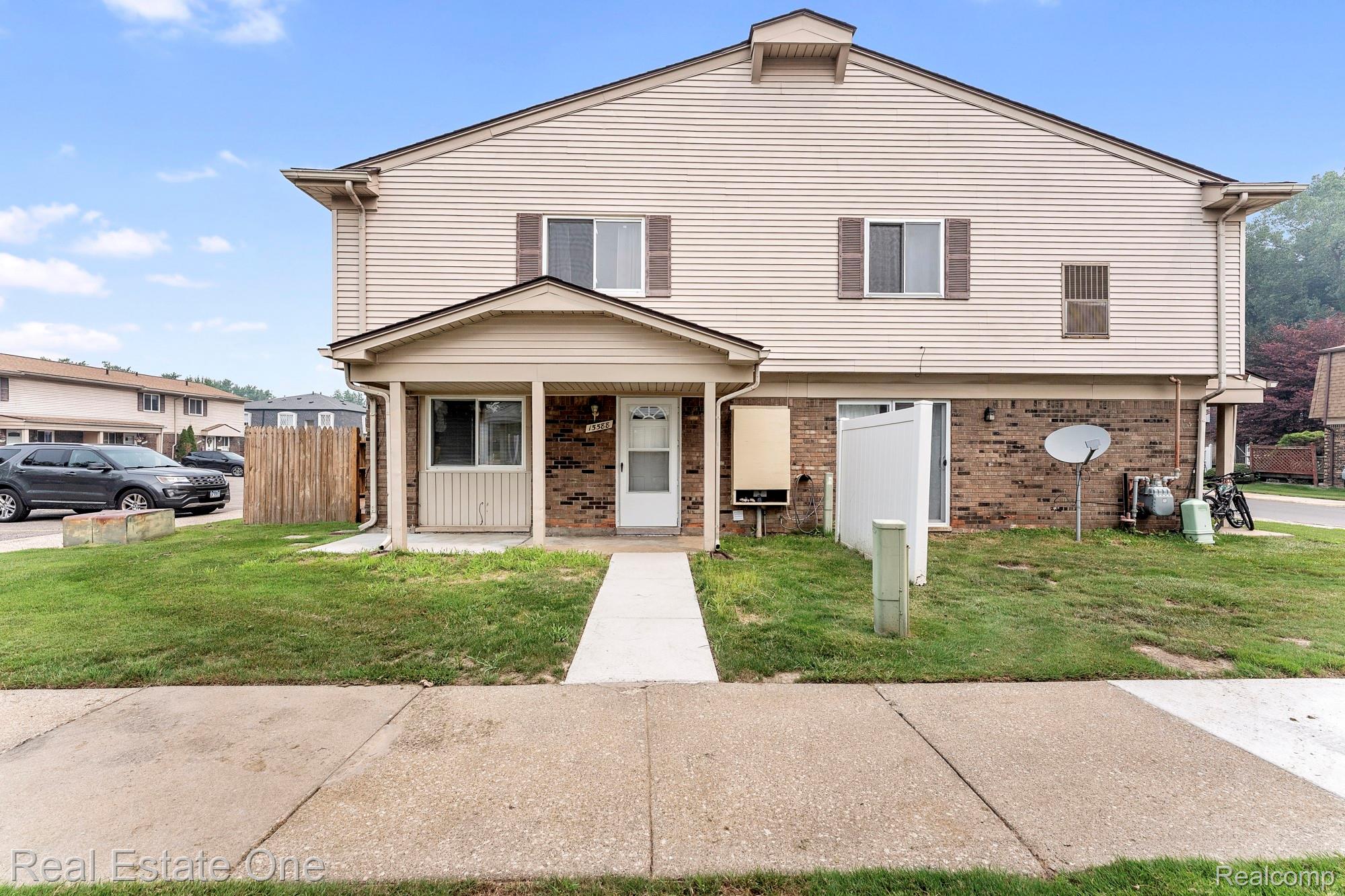 15588, Dupage, Taylor, Michigan, 48180