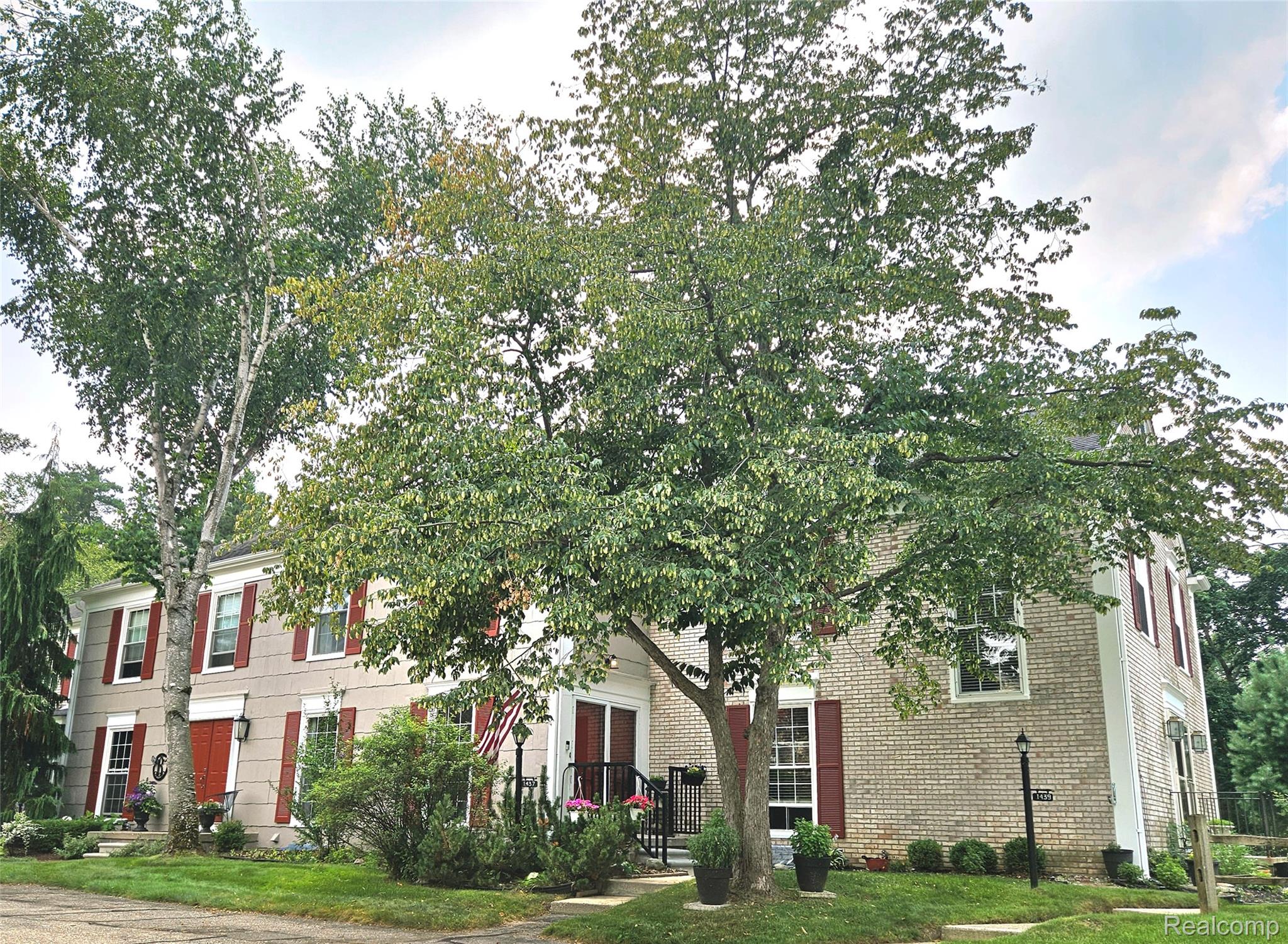 1437, Lantern, Rochester Hills, Michigan, 48306