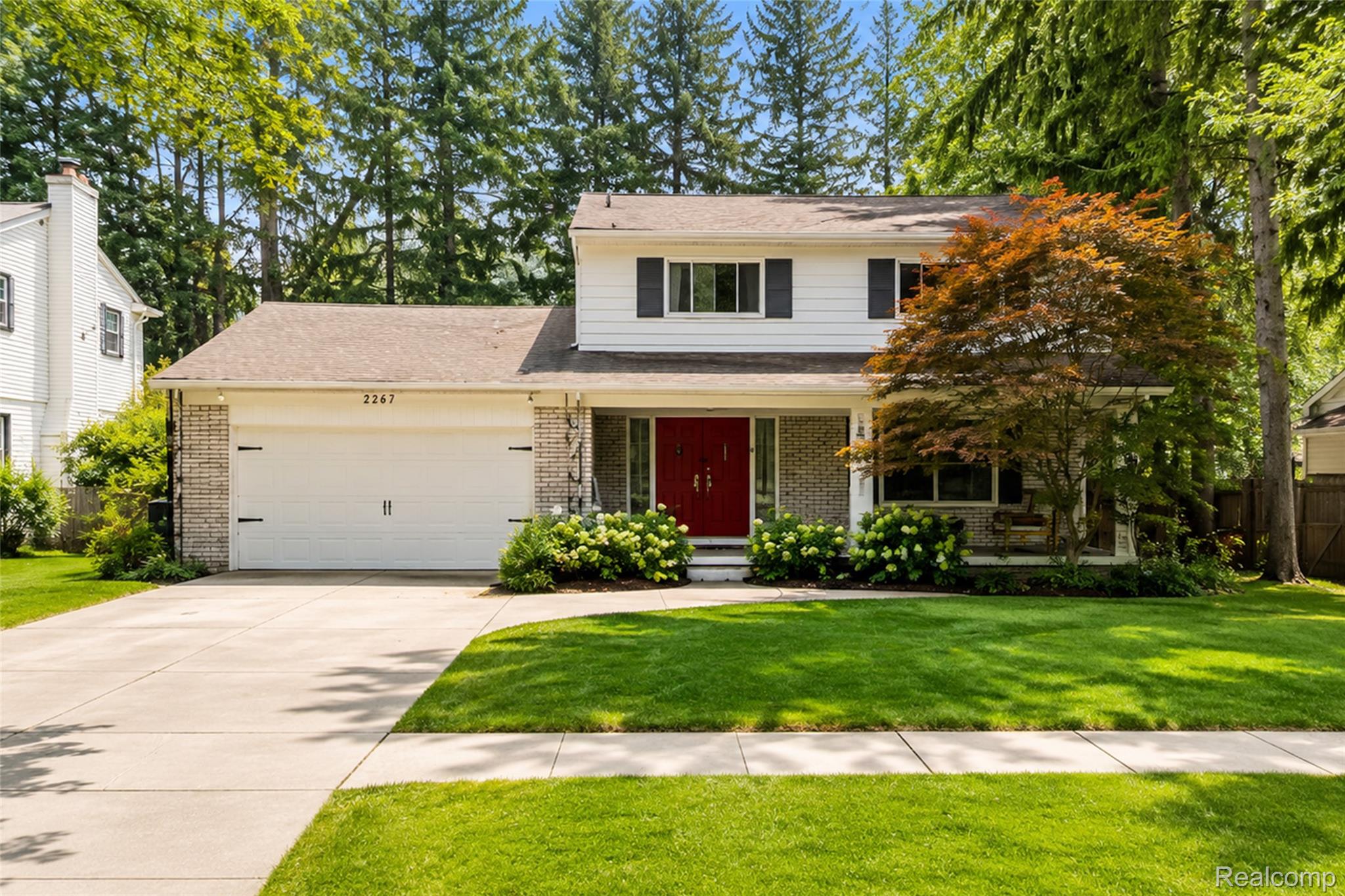 2247, Maple, Birmingham, Michigan, 48009