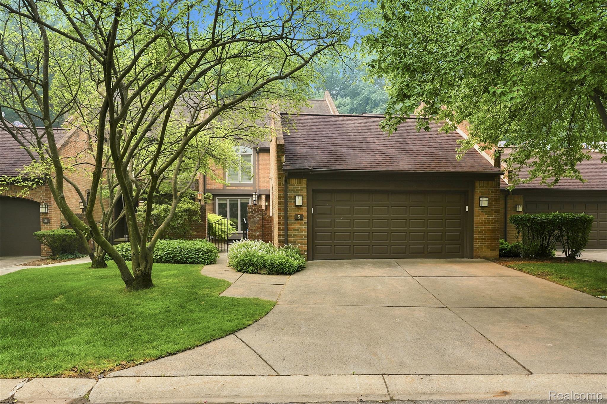 5, Timberlane, Dearborn, Michigan, 48126