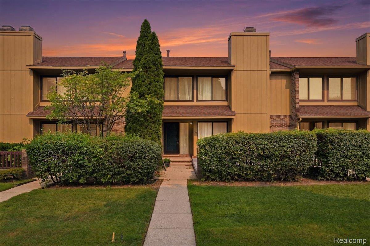 1820, Hill, Bloomfield Hills, Michigan, 48304