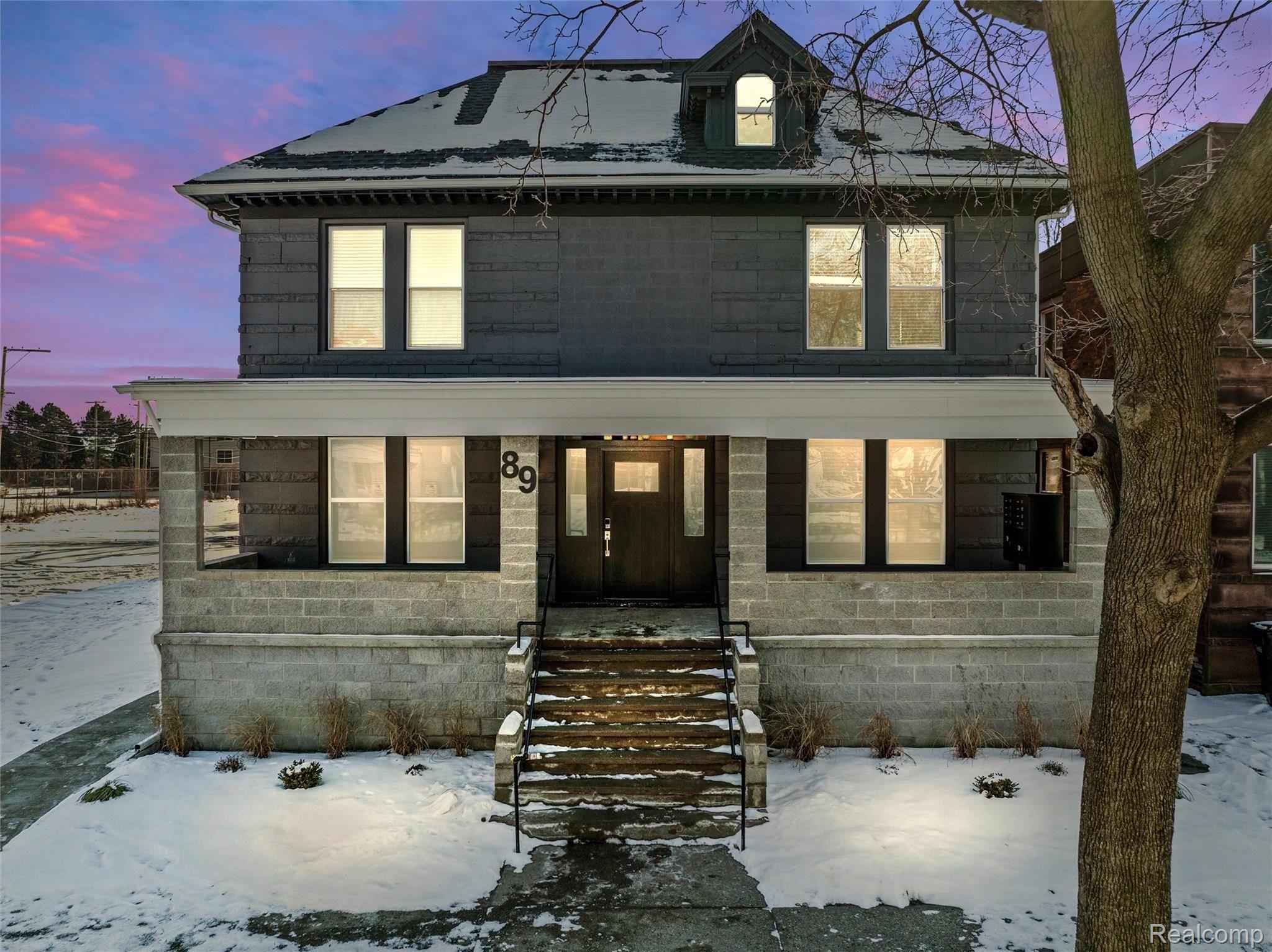 89, Philadelphia Street, #8, Detroit, Michigan, 48202