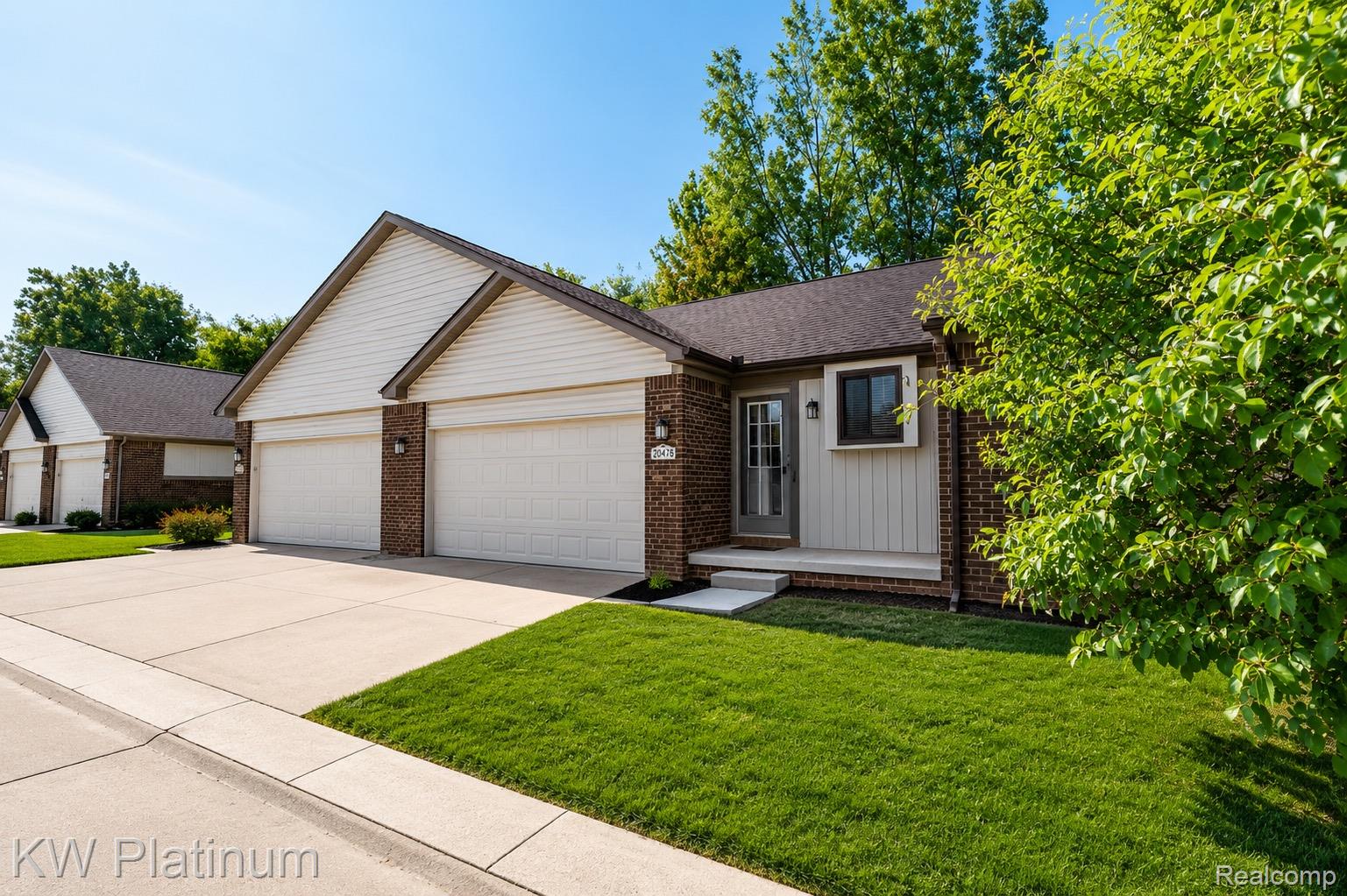 20478, Longwood, #30, Clinton Township, Michigan, 48038