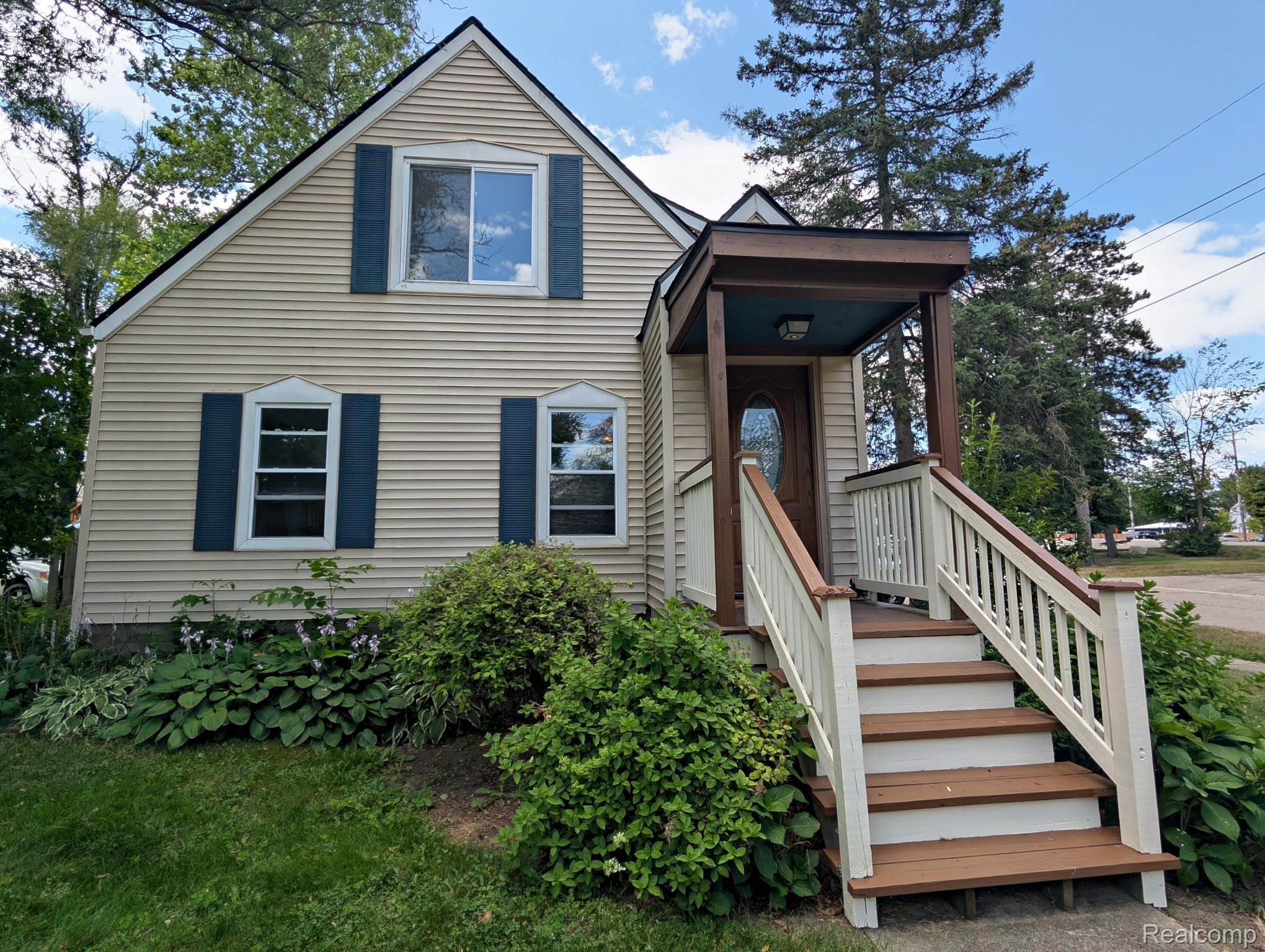 11802, Stuart, Grand Blanc, Michigan, 48439
