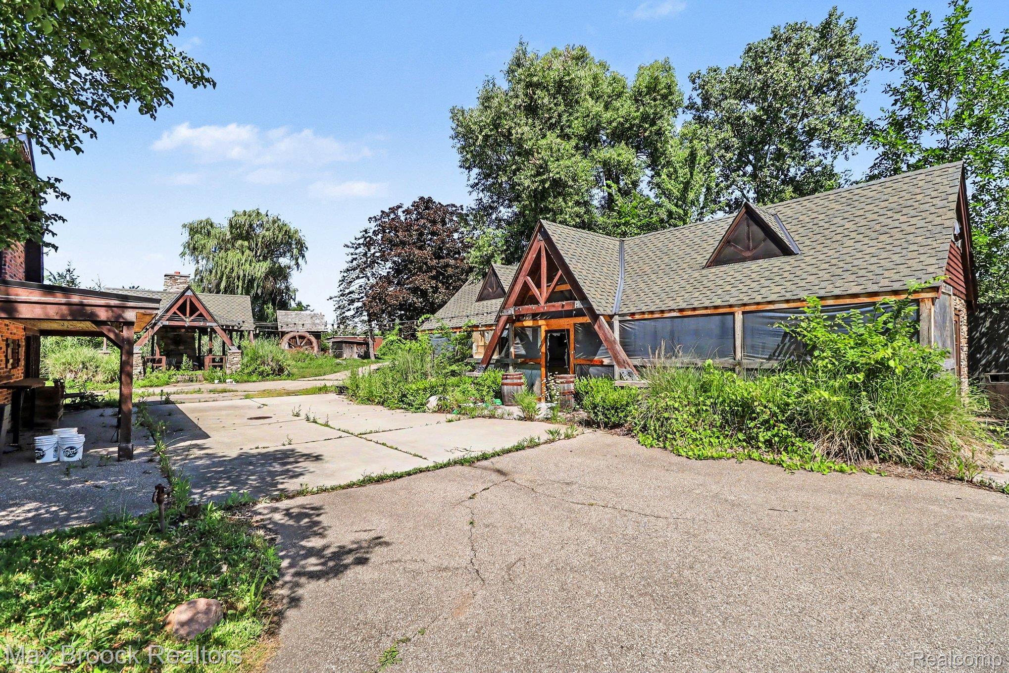 5501, Houghten, Troy, Michigan, 48098