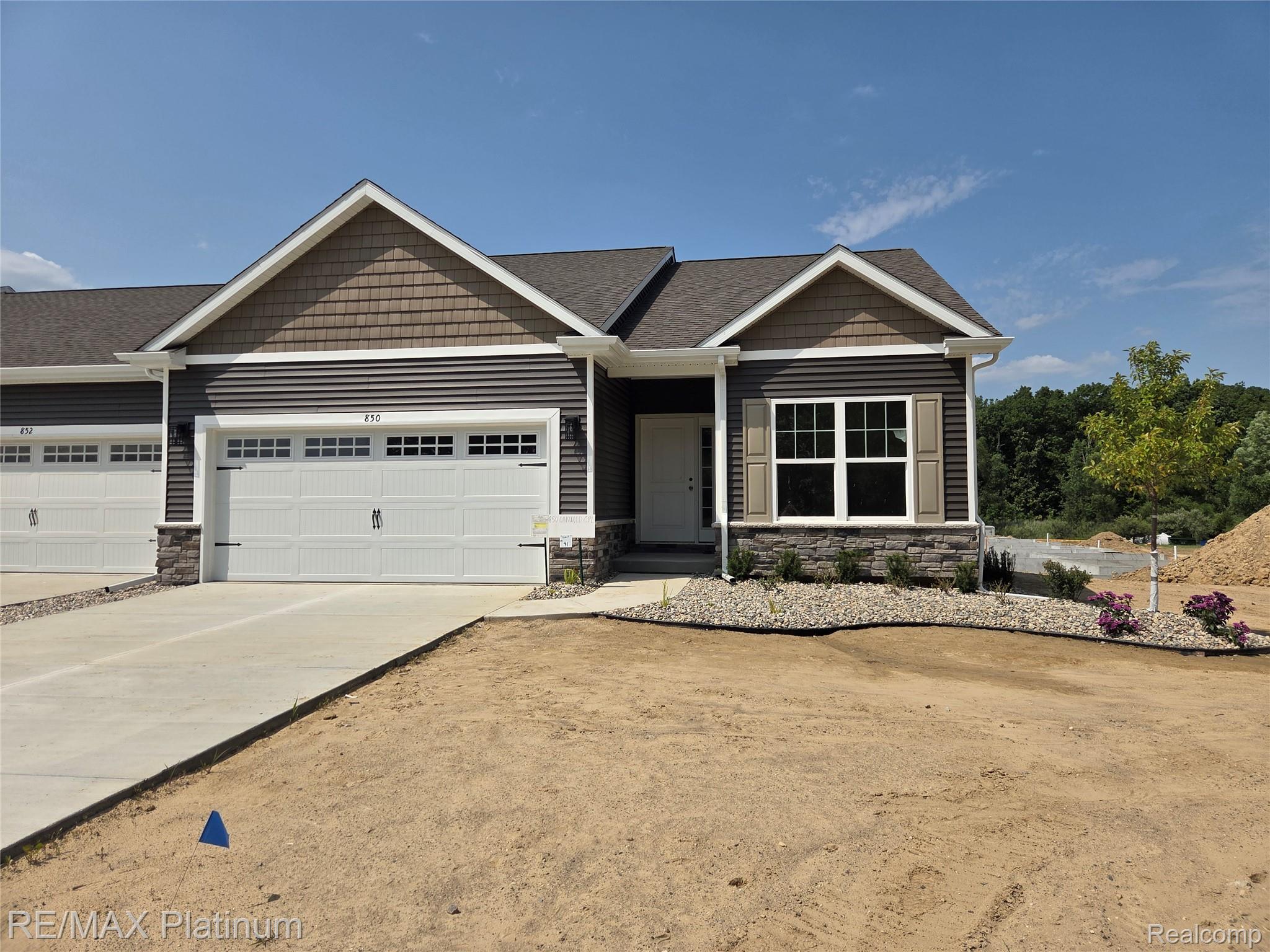850, Oakwood, #41, Fenton, Michigan, 48430