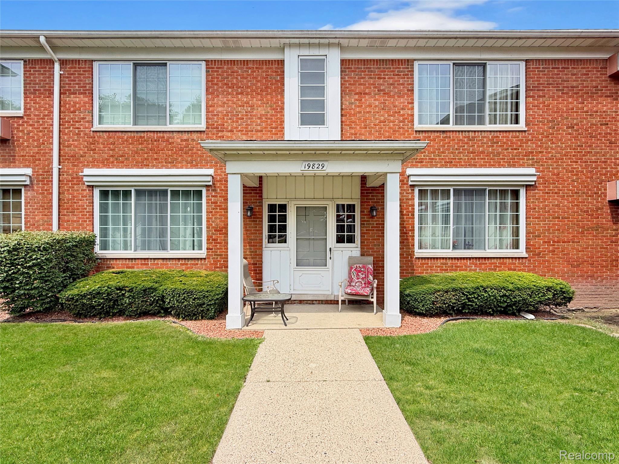 19829, Arthur, #141, Harper Woods, Michigan, 48225