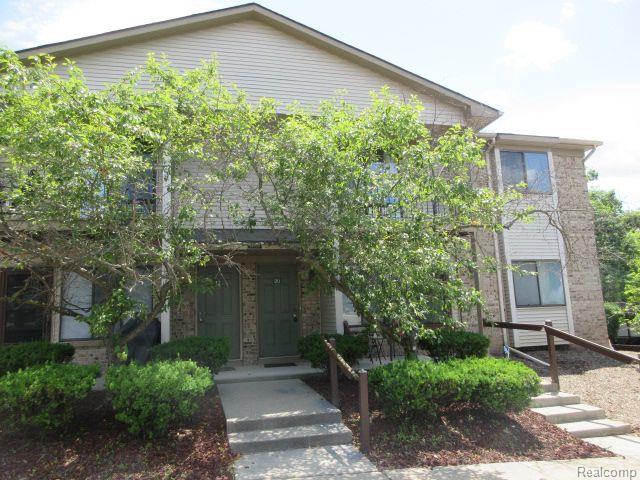 24056, MIDDLEBELT, #20, Farmington Hills, Michigan, 48336