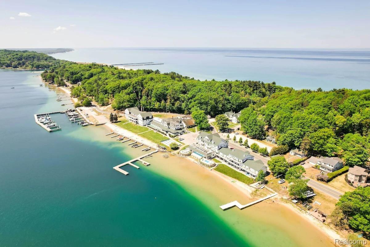 8520, Portage Point, Onekama, Michigan, 49675