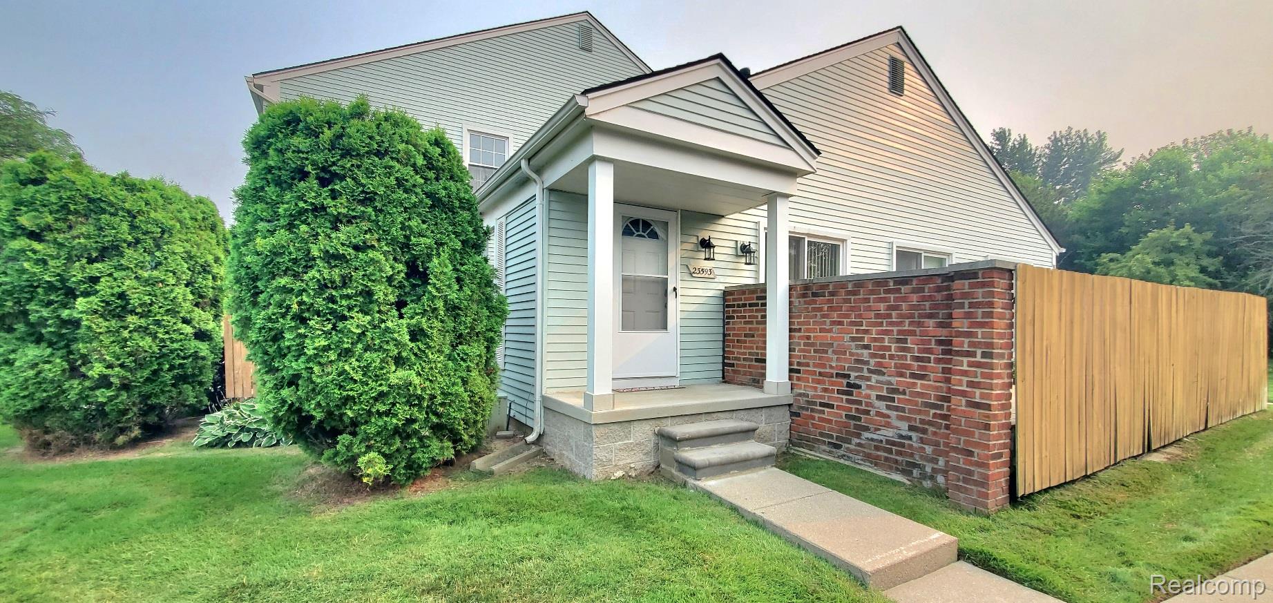 23593, Stonehenge, Novi, Michigan, 48375
