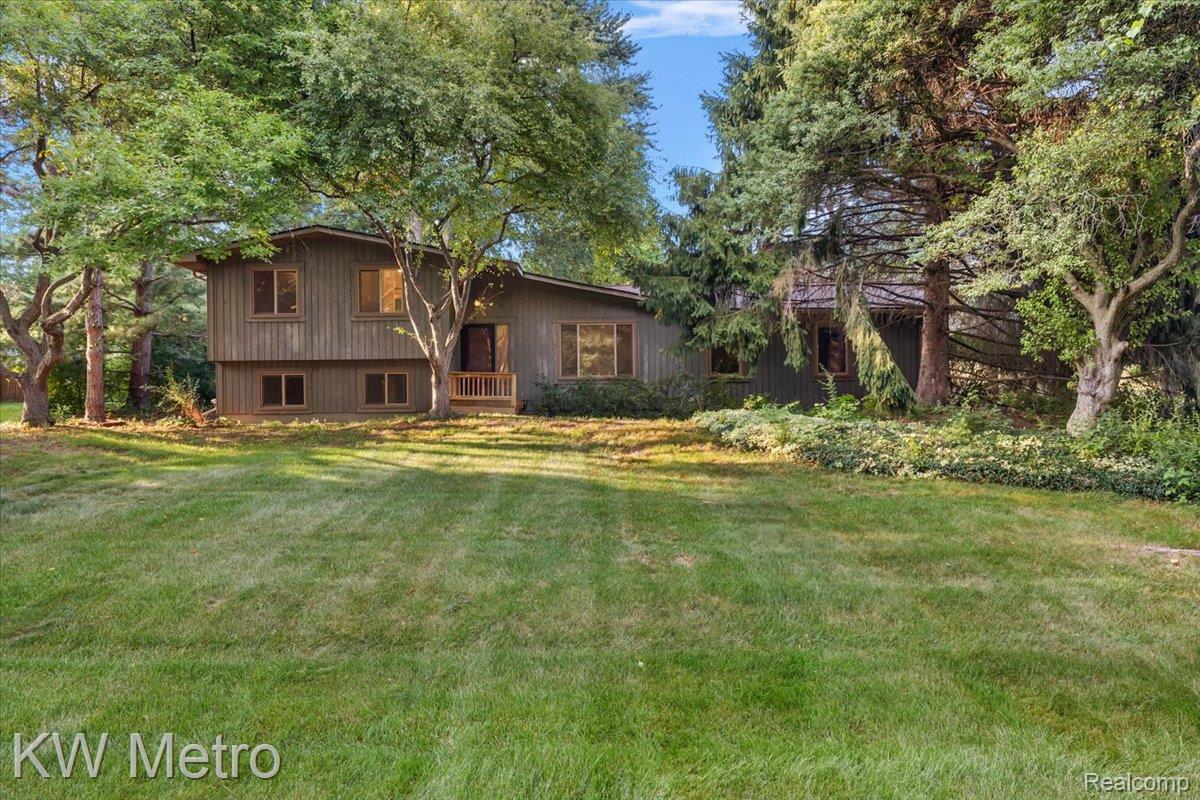 2804, Rhineberry, Rochester Hills, Michigan, 48309