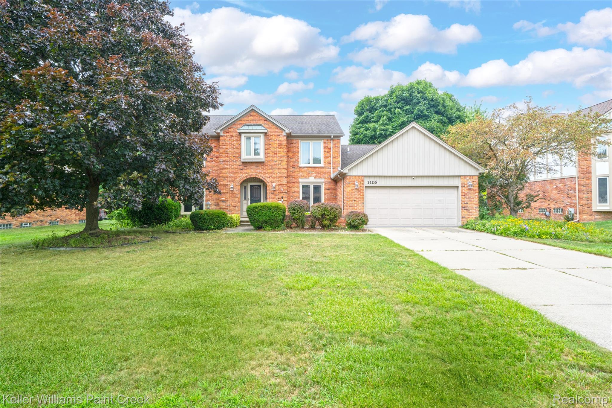 1105, Byron, Troy, Michigan, 48098