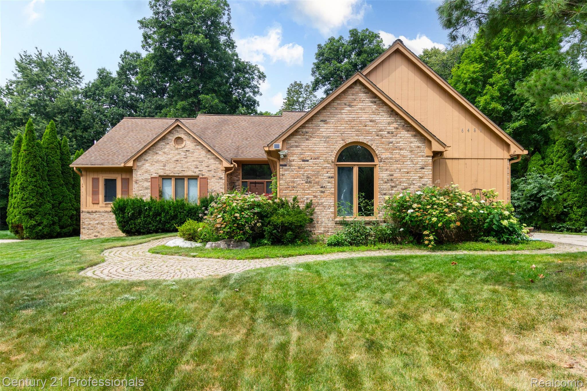 6481, Basswood, Troy, Michigan, 48098