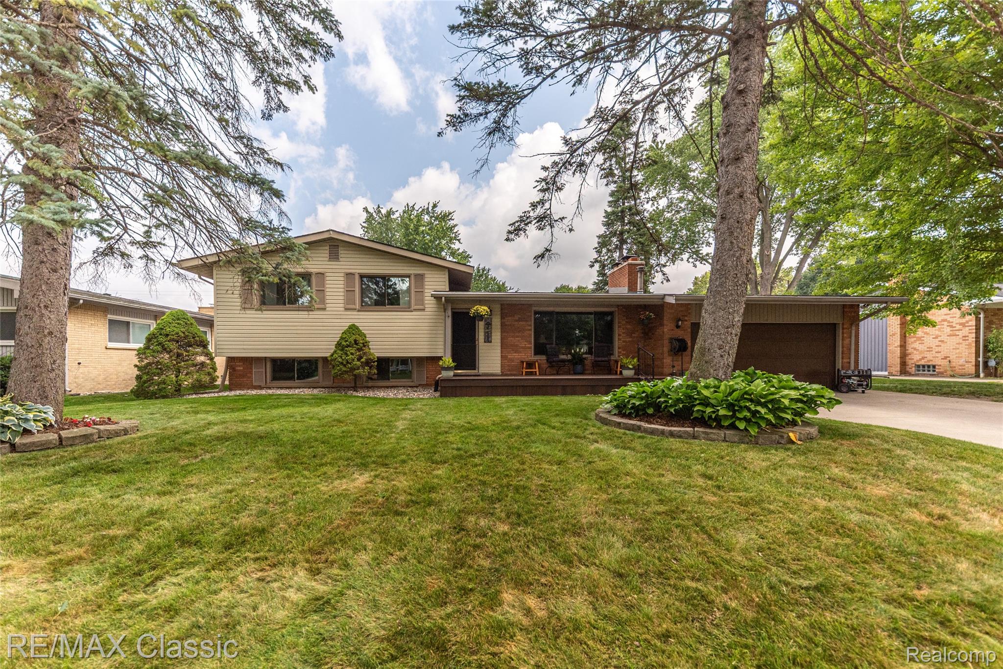 42150, Lakeland, Plymouth, Michigan, 48170