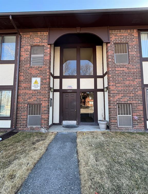 4961, 10 Mile, Warren, Michigan, 48091