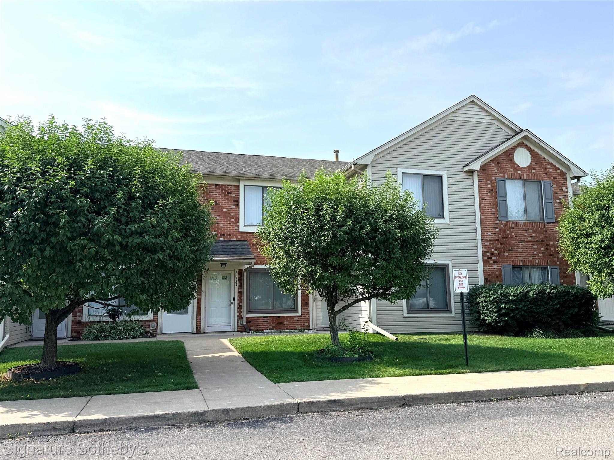 30783, Hidden Pines, Roseville, Michigan, 48066
