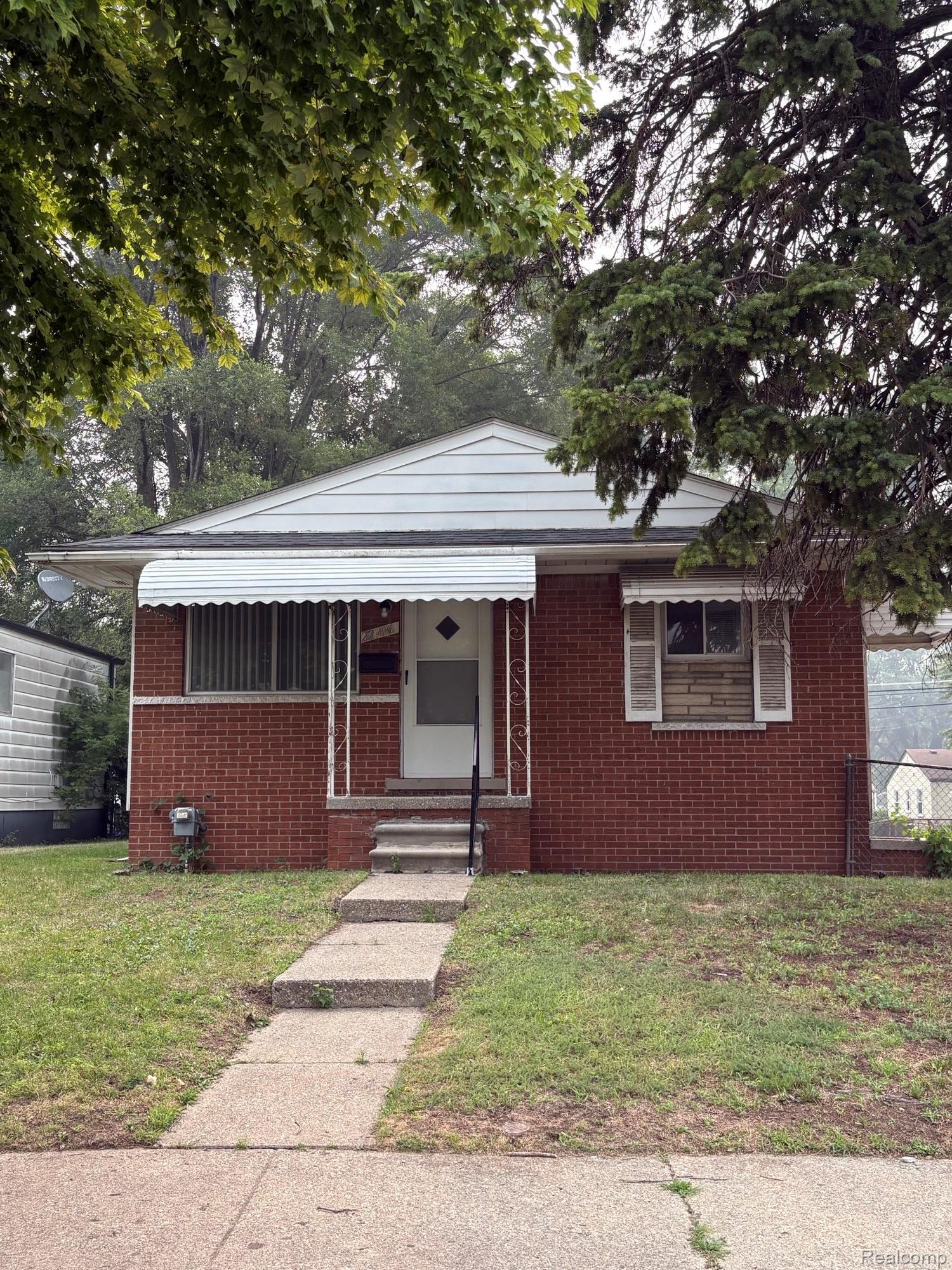22706, Hillock, Warren, Michigan, 48089
