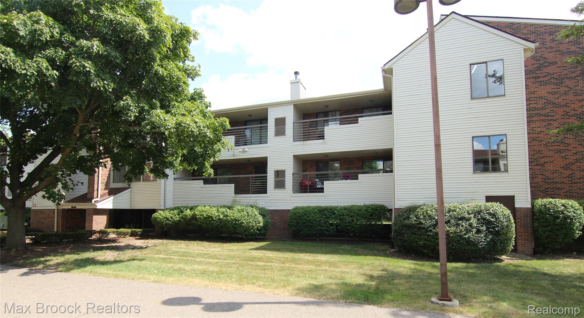 30594, Orchard Lake Road, #50, Farmington Hills, Michigan, 48334